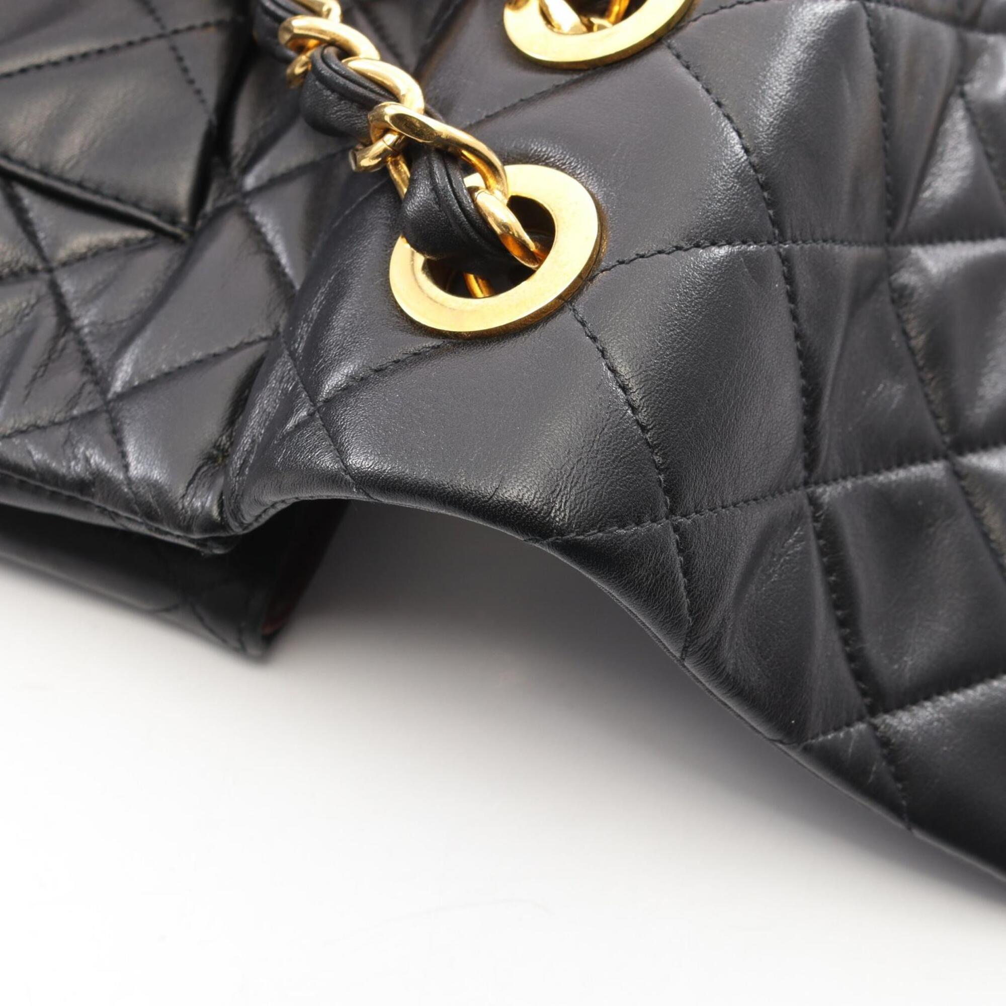 Chanel Black Leather Handbag Shoulder Bag (Pre-Owned)