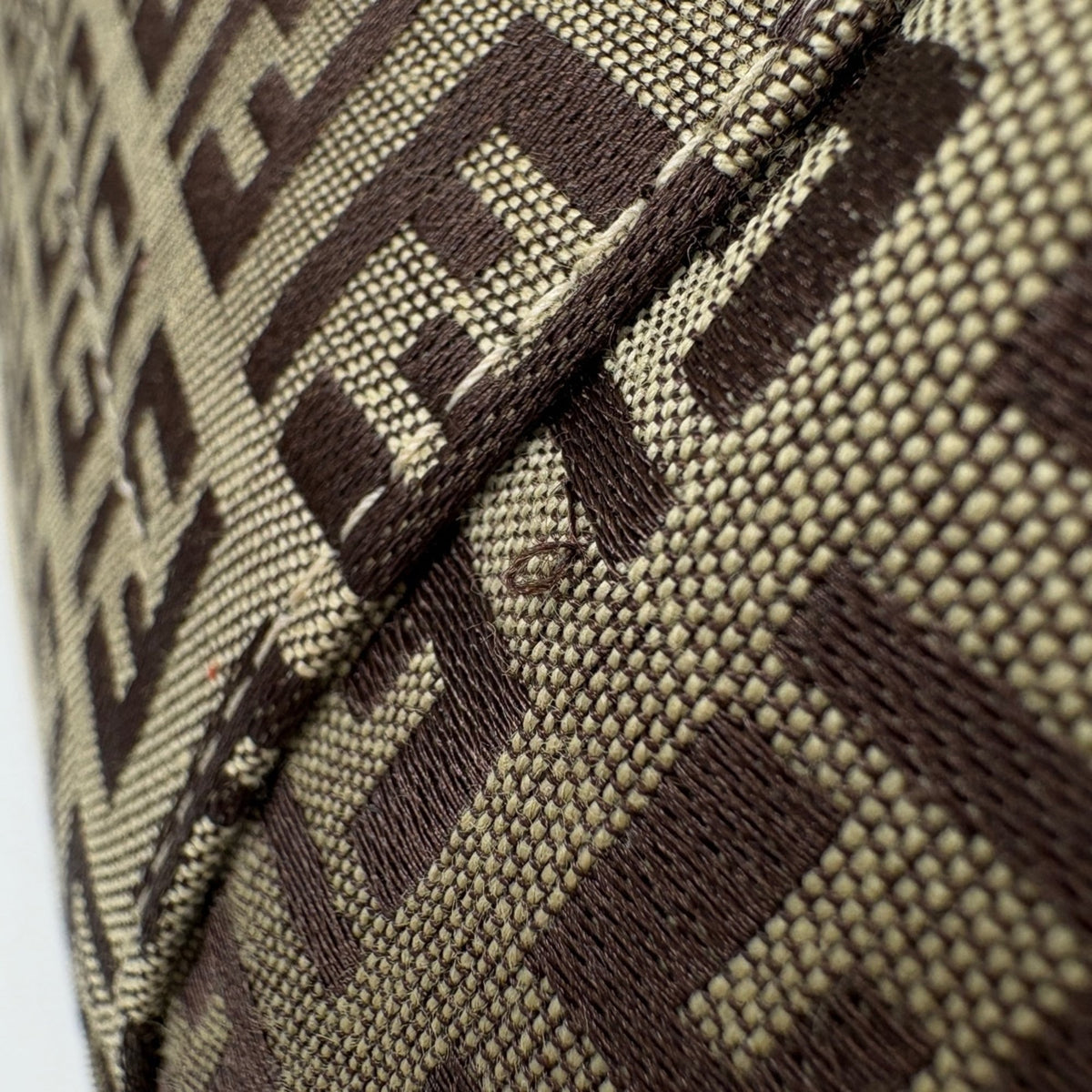 Fendi Beige White Canvas Leather Tote Bag (Pre-Owned)