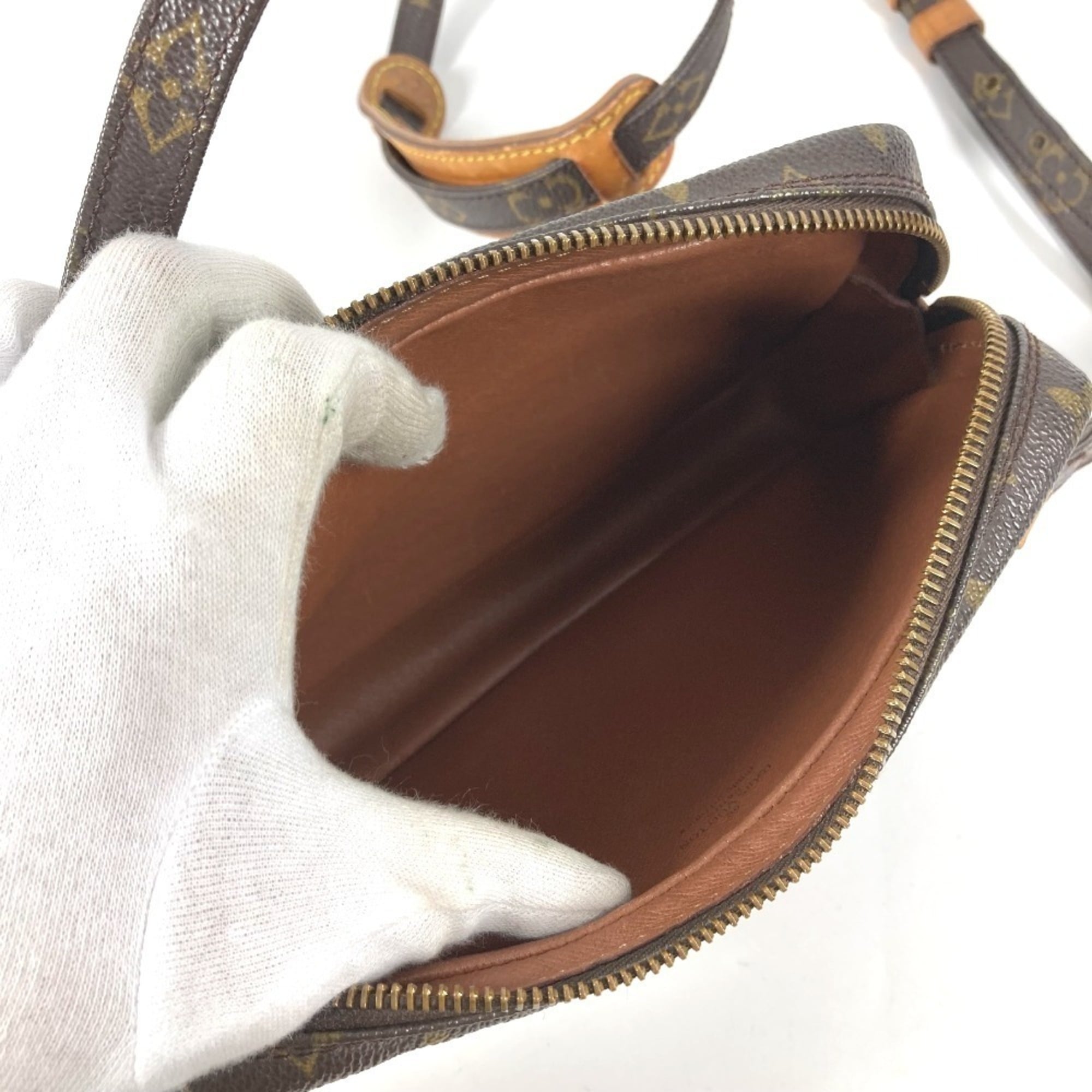 Louis Vuitton Brown Monogram Pochette Shoulder Bag (Pre-Owned)