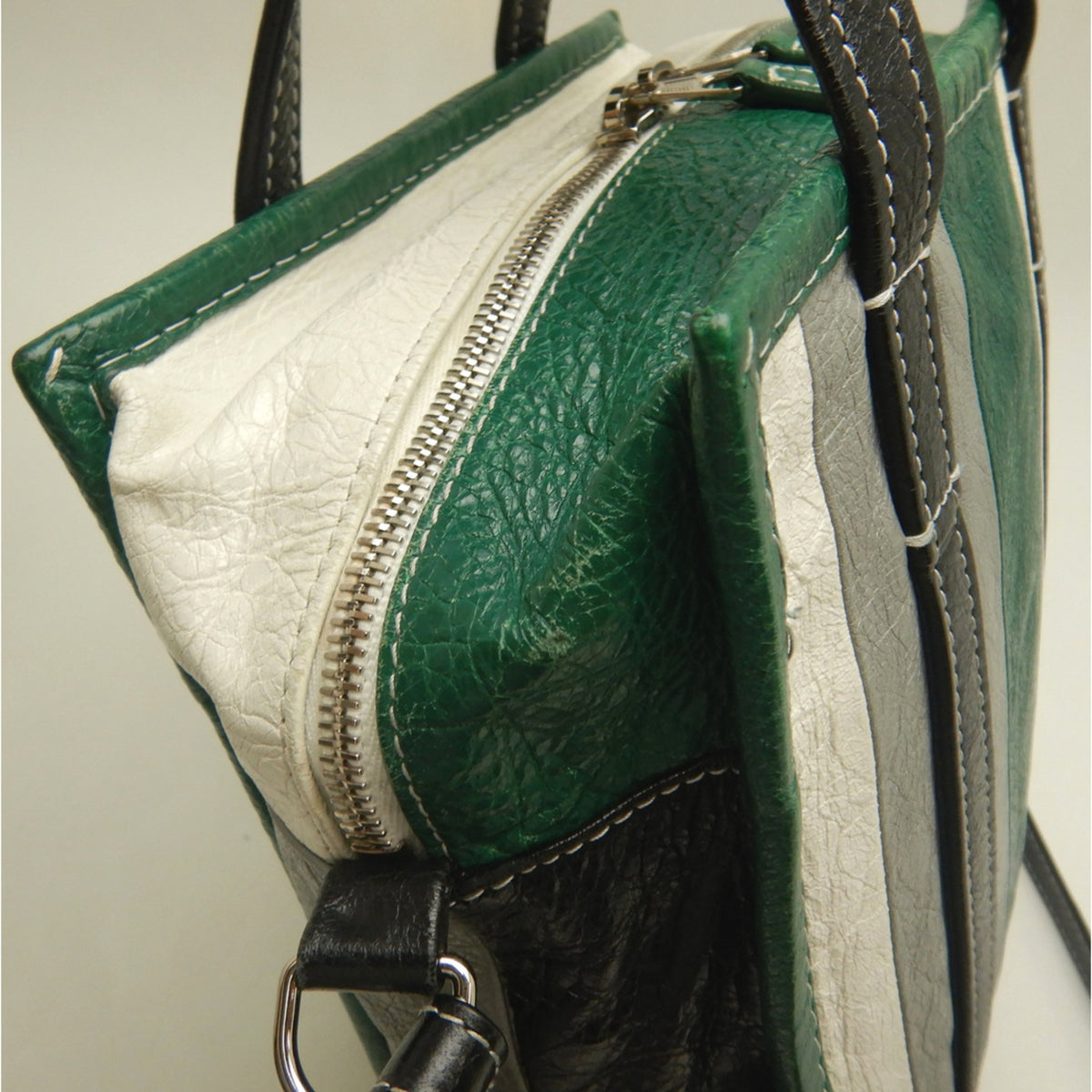 Balenciaga Black Green Leather Tote Bag (Pre-Owned)