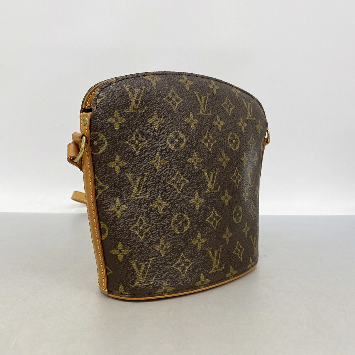 Louis Vuitton Brown Shoulder Bag (Pre-Owned)