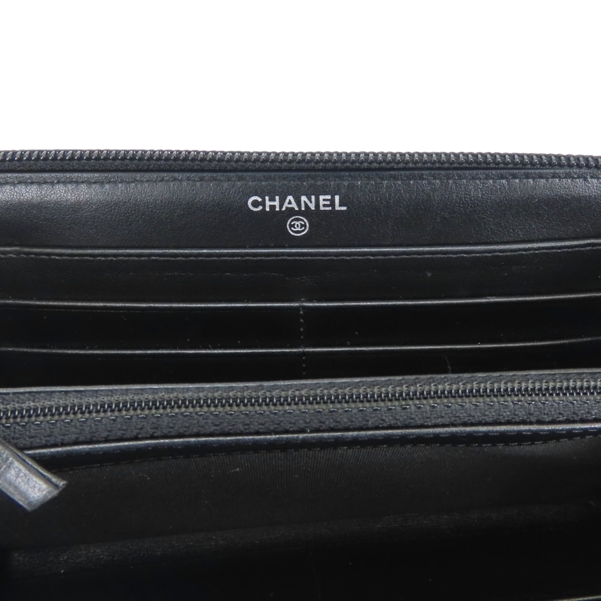 Chanel Boy Chanel Black Grained Calfskin Long Wallet (Bi-Fold) (Pre-Owned)