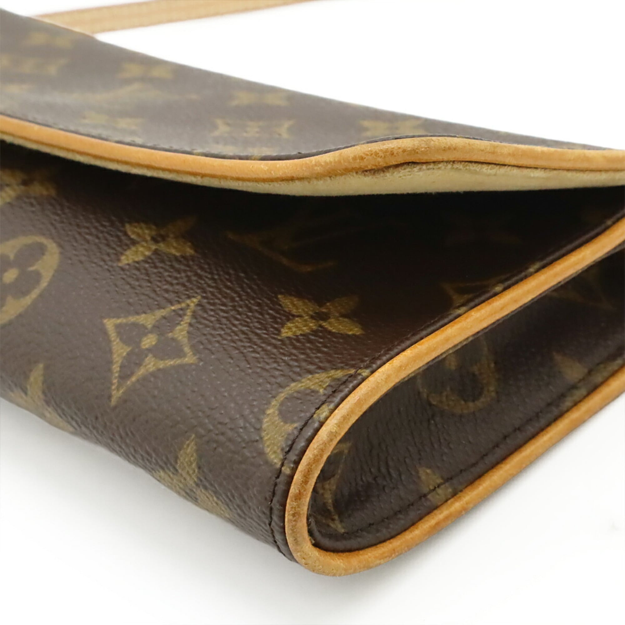 Louis Vuitton Brown Monogram Canvas Pvc Coated Canvas Pochette Shoulder Bag (Pre-Owned)