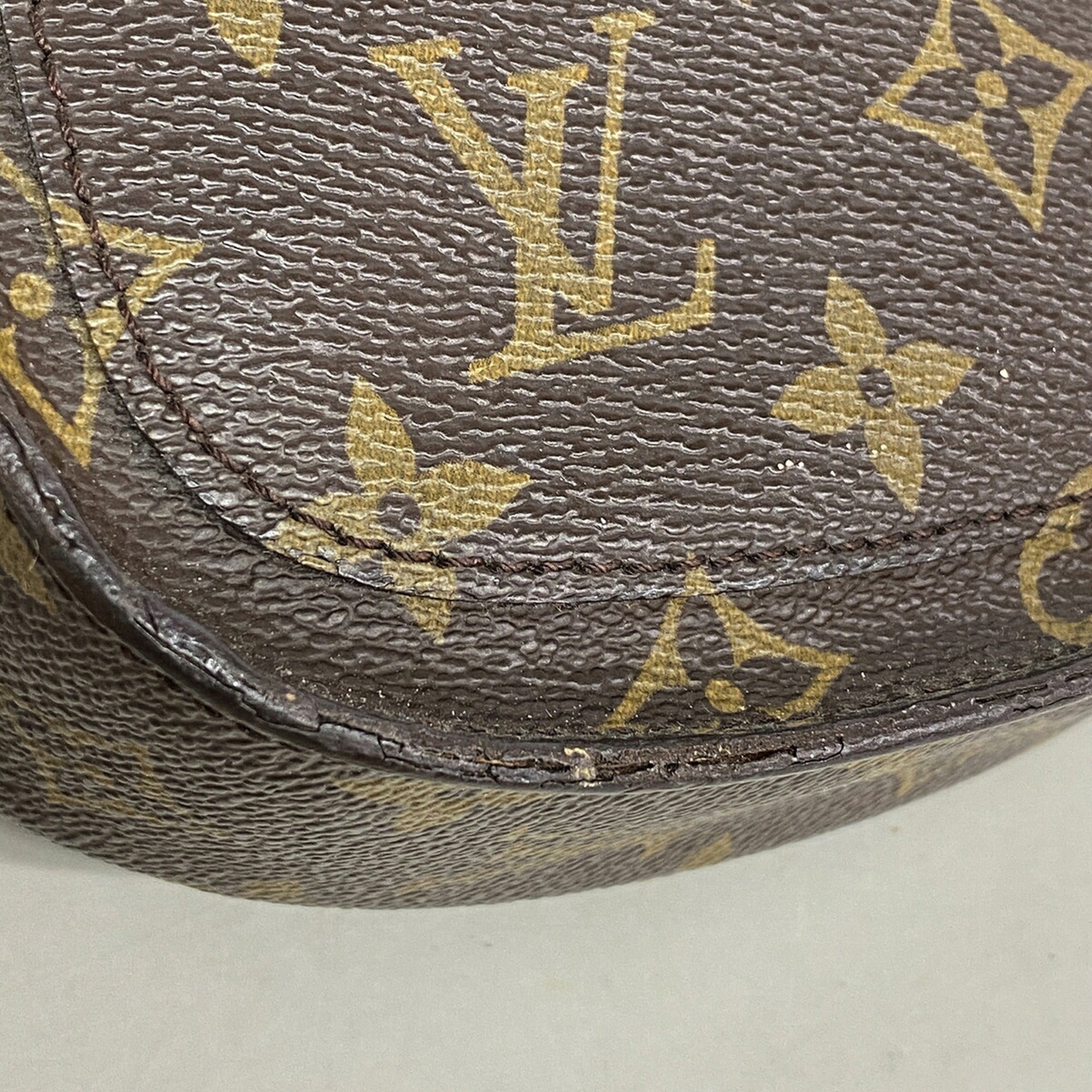Louis Vuitton Brown Shoulder Bag (Pre-Owned)
