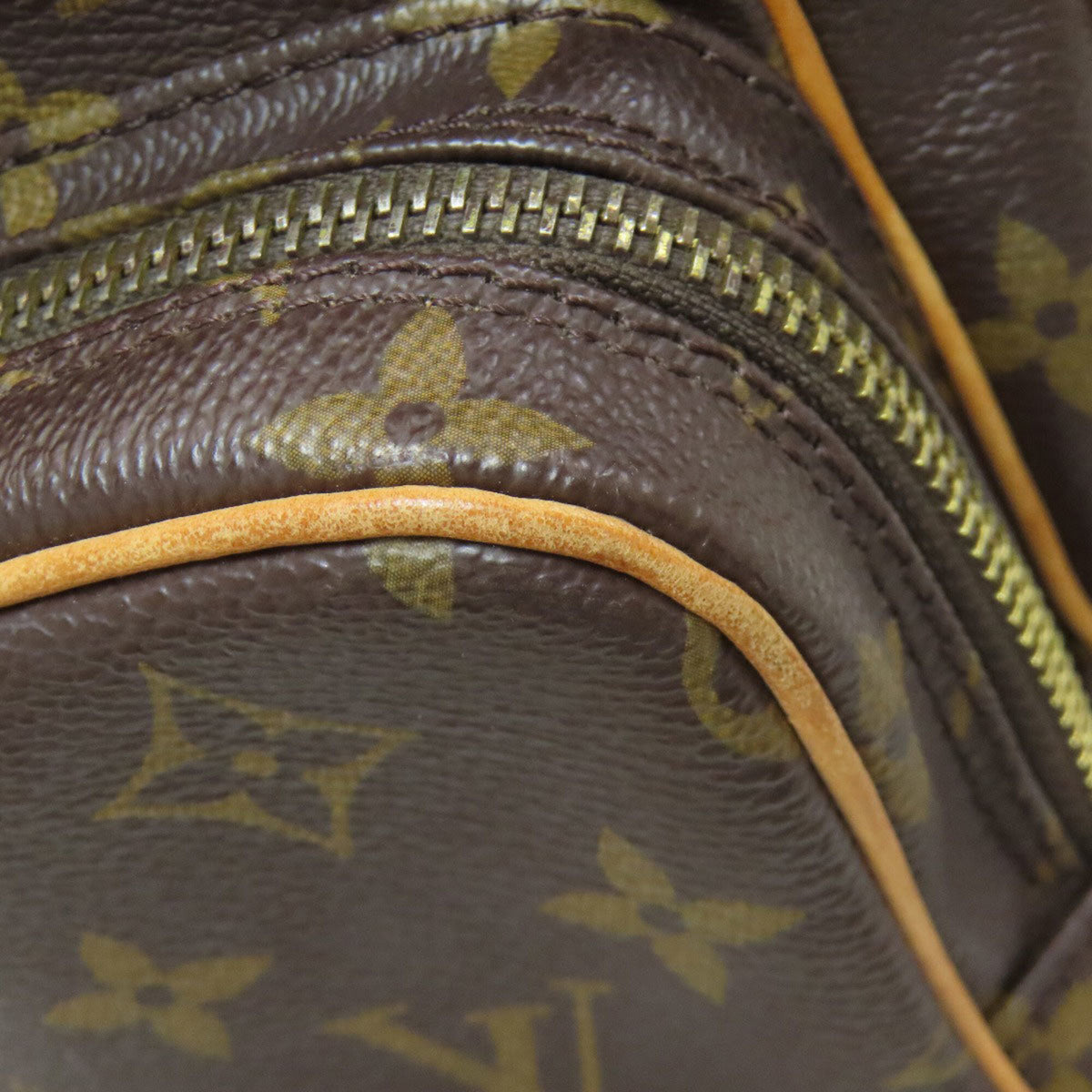 Louis Vuitton Monogram Monogram Monogram Shoulder Bag (Pre-Owned)