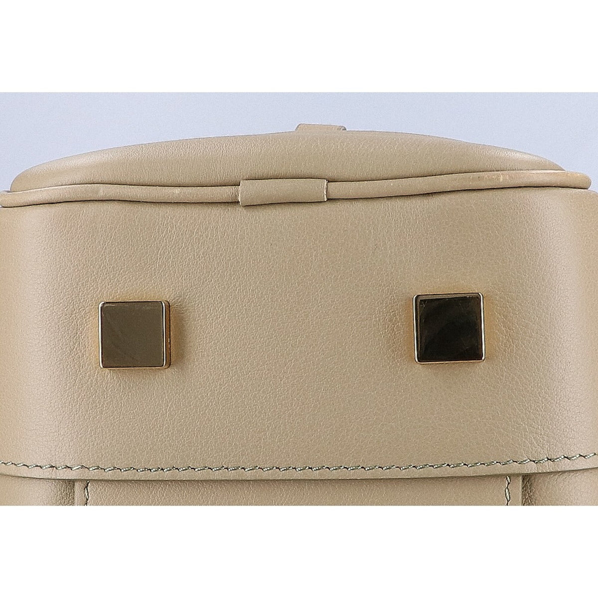 Loewe Green Leather Handbag (Pre-Owned)