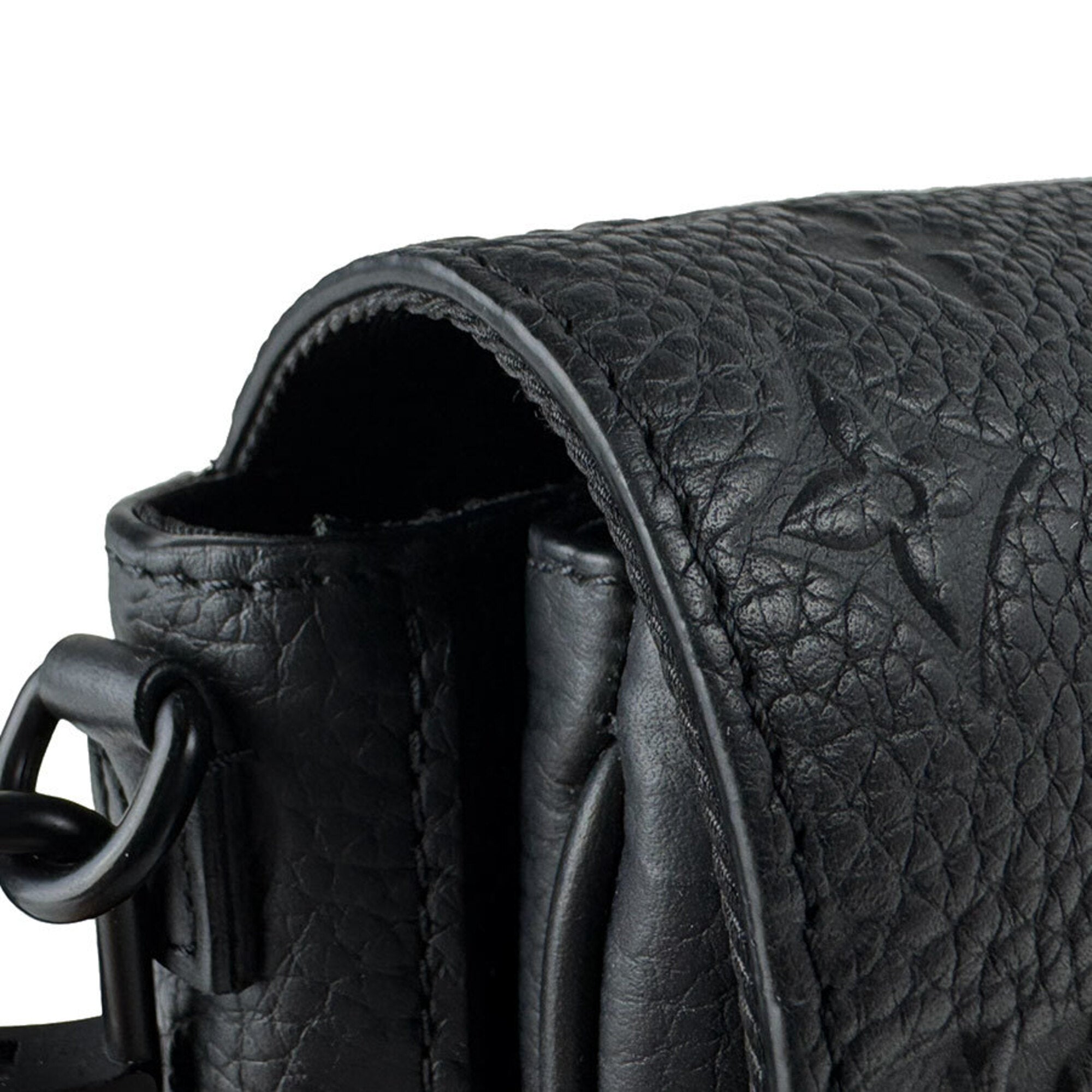Louis Vuitton Black Leather Shoulder Bag (Pre-Owned)