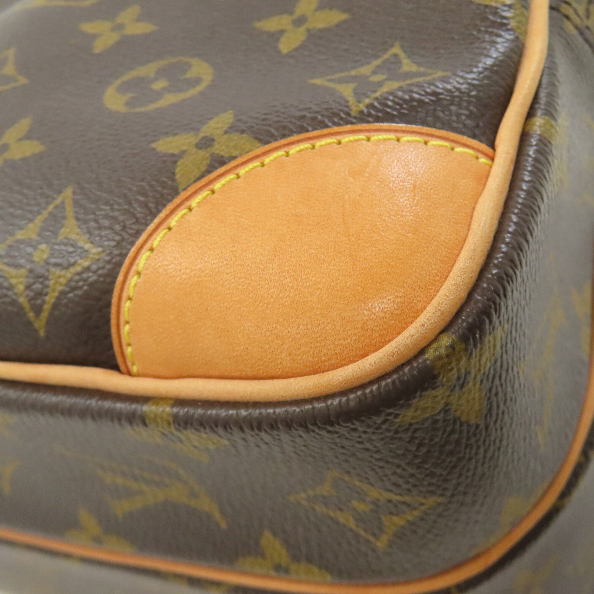 Louis Vuitton Monogram Monogram Monogram Shoulder Bag (Pre-Owned)