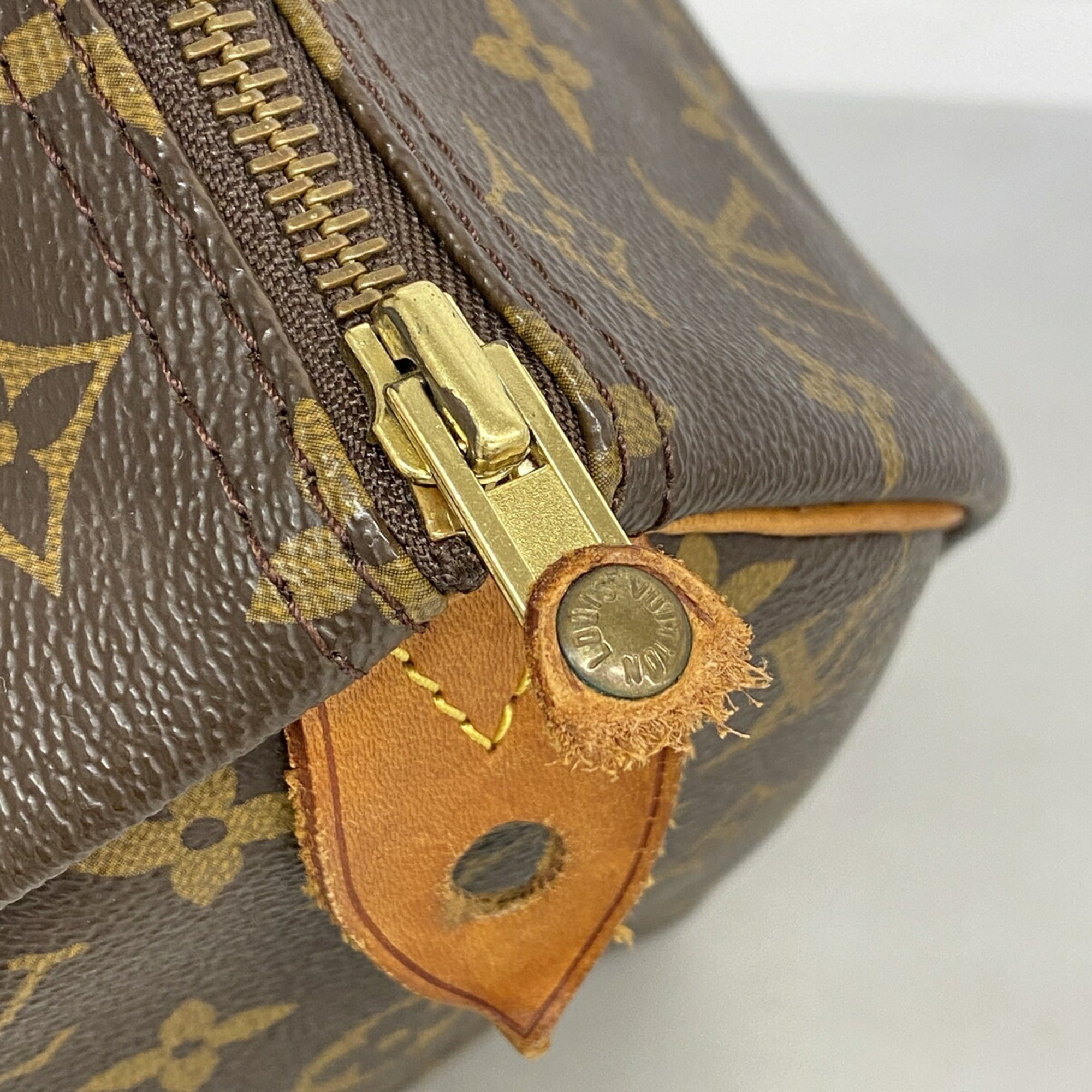 Louis Vuitton Brown Handbag (Pre-Owned)