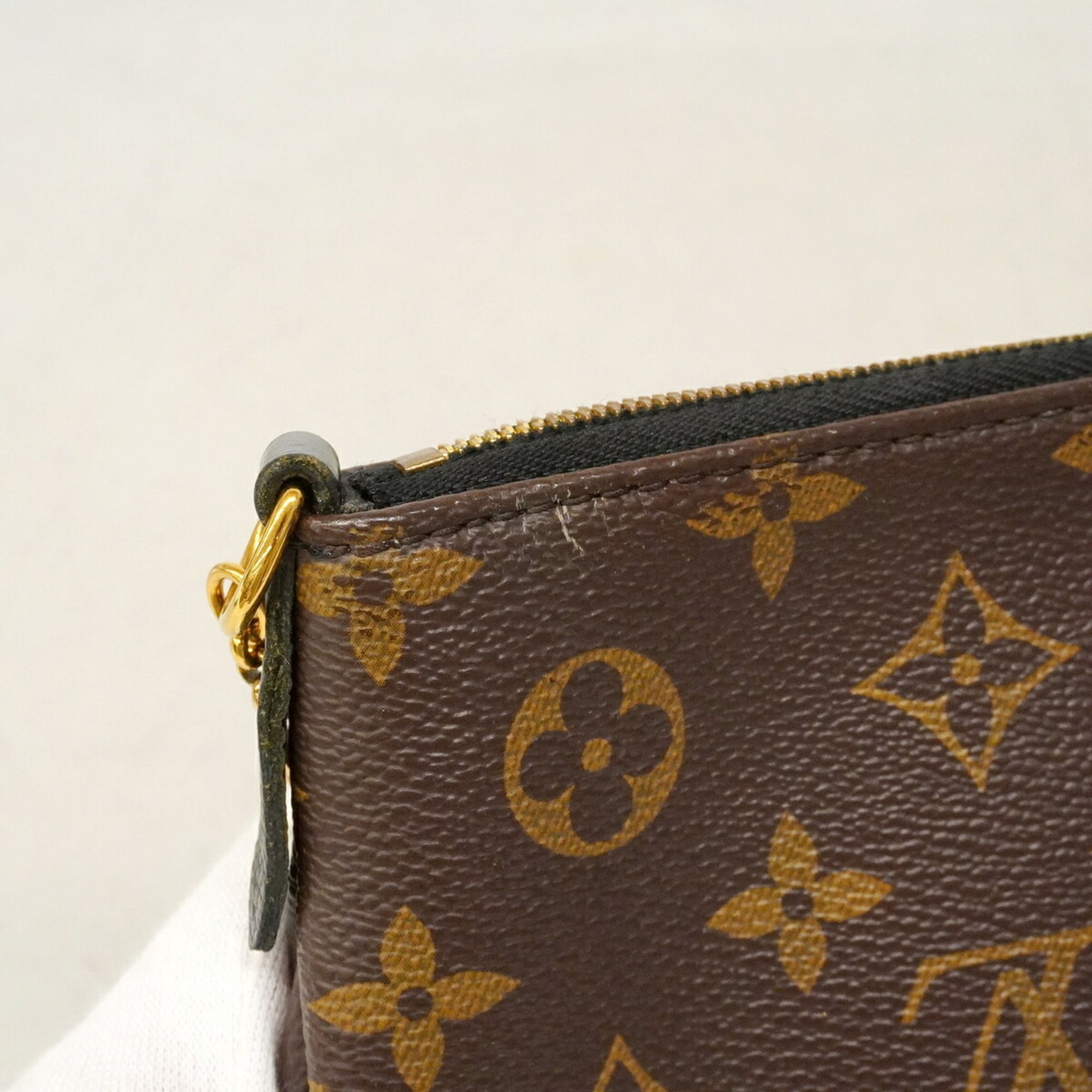 Louis Vuitton Brown Noir Handbag (Pre-Owned)