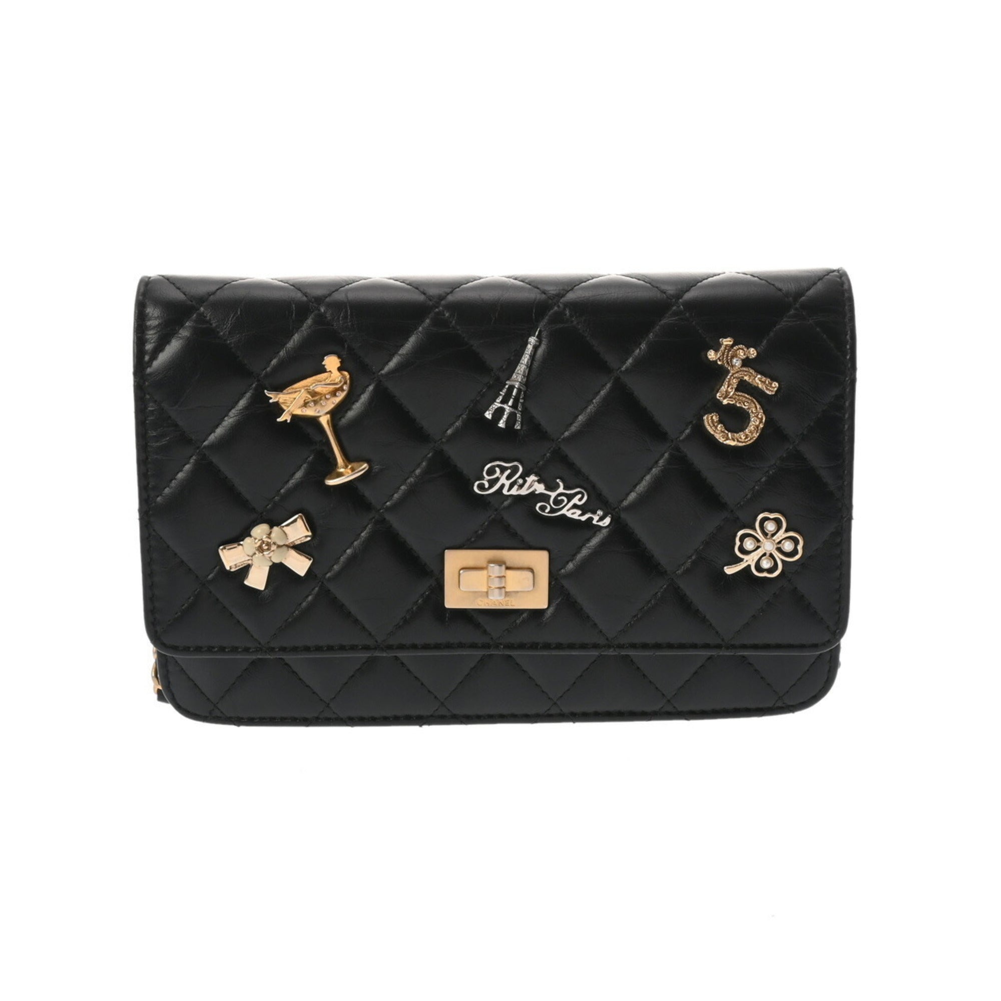 Chanel Black Leather Pouch Shoulder Bag (Pre-Owned)