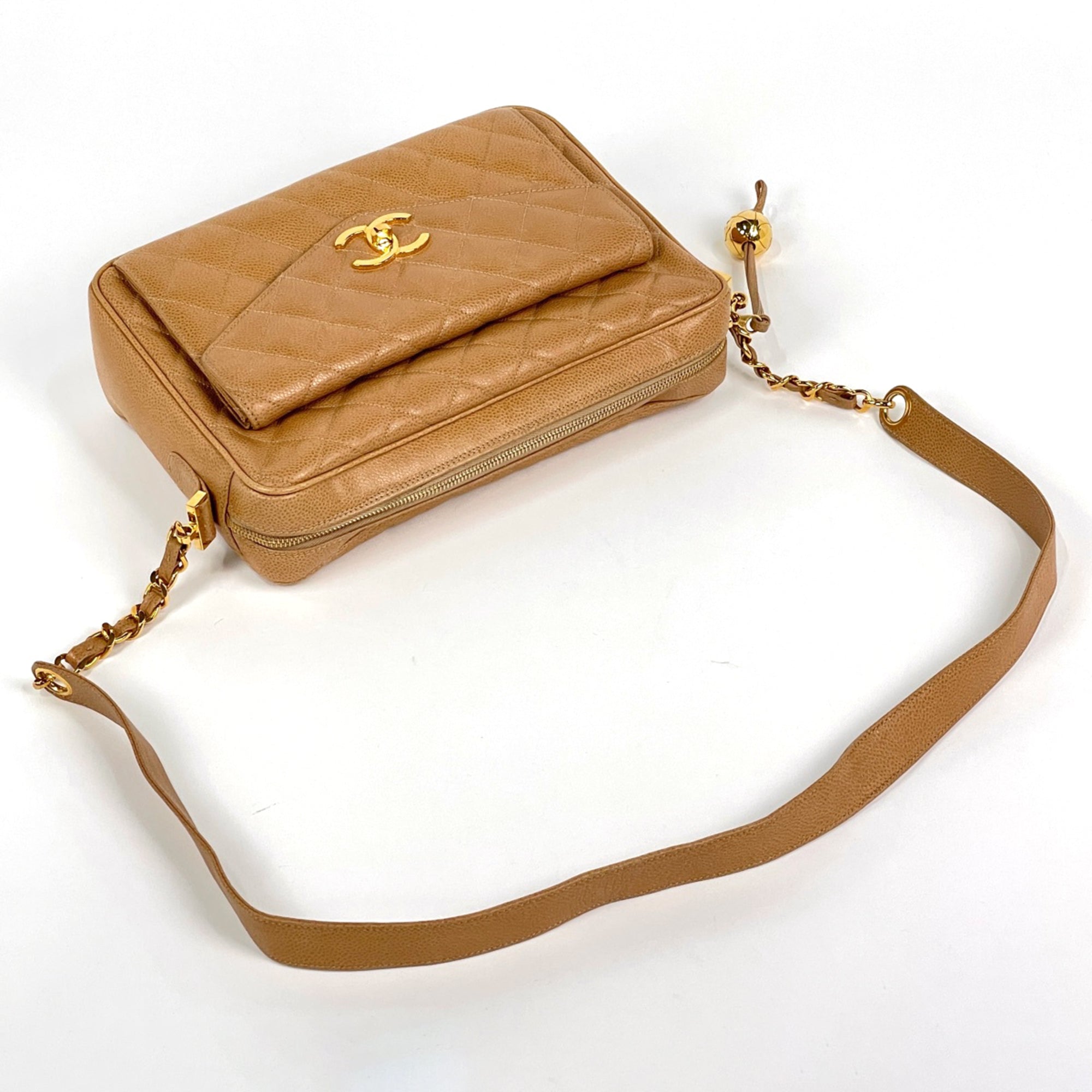Chanel Beige Grained Calfskin Shoulder Bag (Pre-Owned)