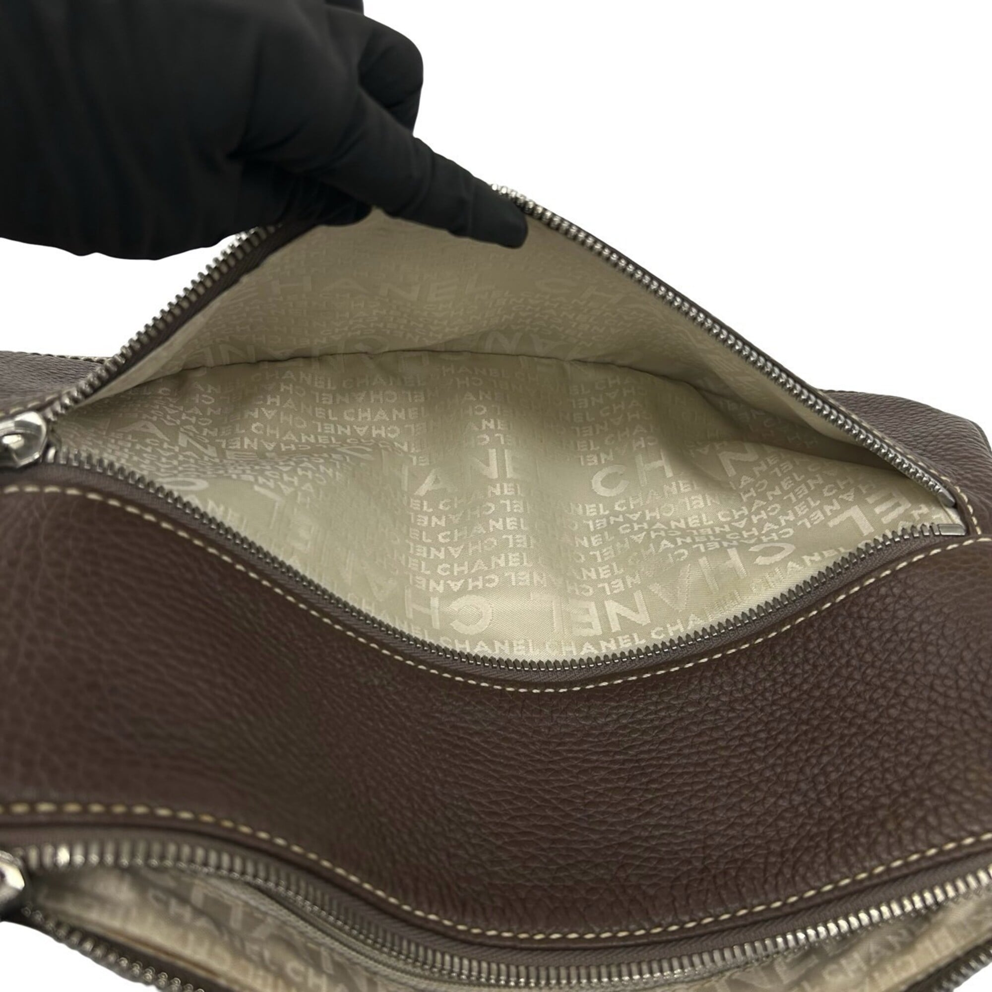 Chanel Brown Leather Shoulder Bag Tote Bag (Pre-Owned)