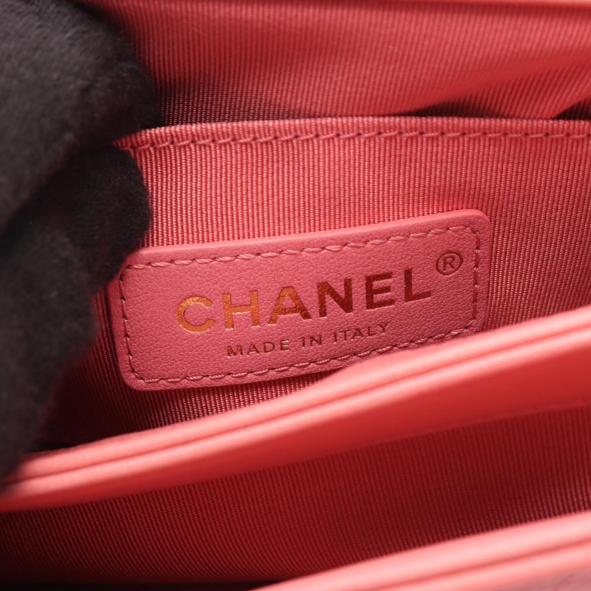 Chanel Pink Leather Handbag Shoulder Bag (Pre-Owned)