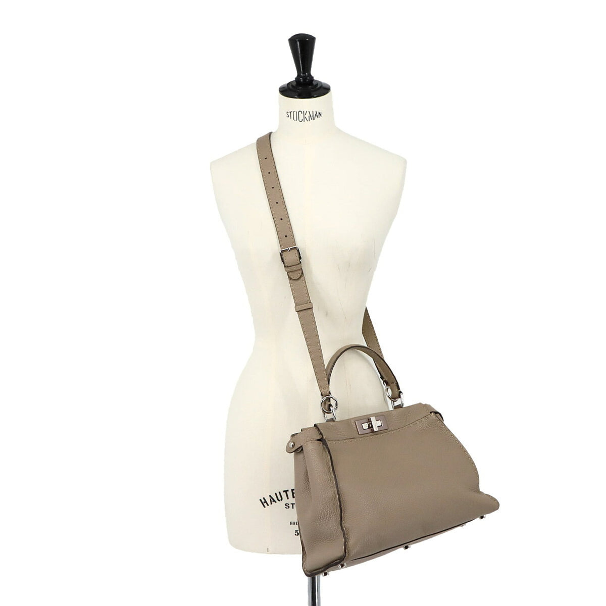 Fendi Beige Leather Handbag (Pre-Owned)