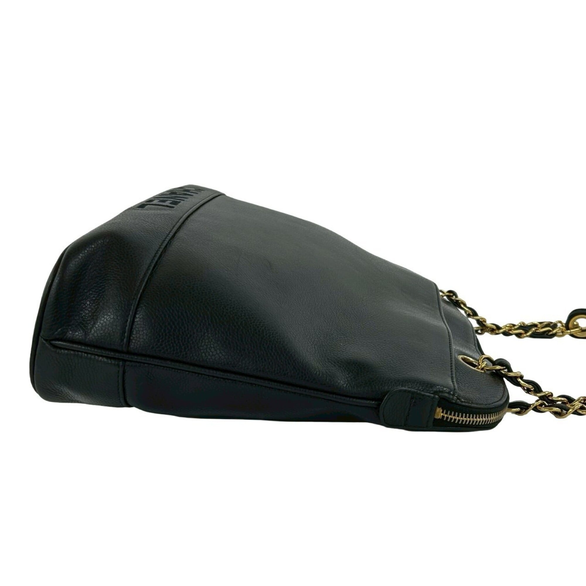 Chanel Black Grained Calfskin Shoulder Bag (Pre-Owned)