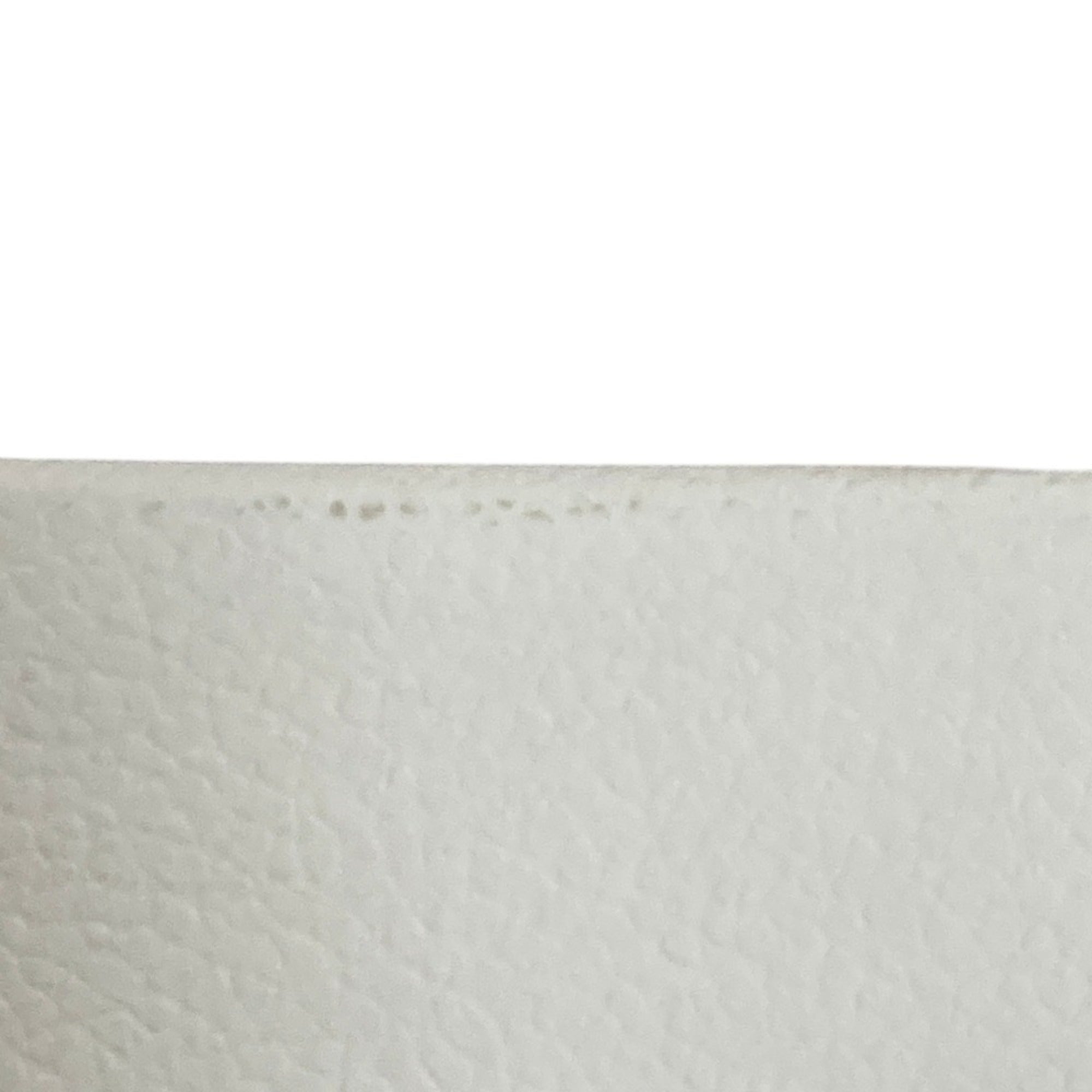 Christian Dior Beige Leather Long Wallet (Bi-Fold) (Pre-Owned)