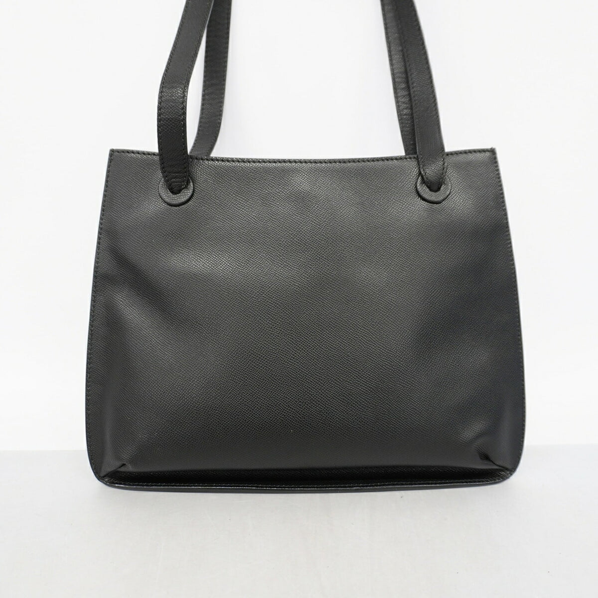 Chanel Black Grained Calfskin Shoulder Bag (Pre-Owned)