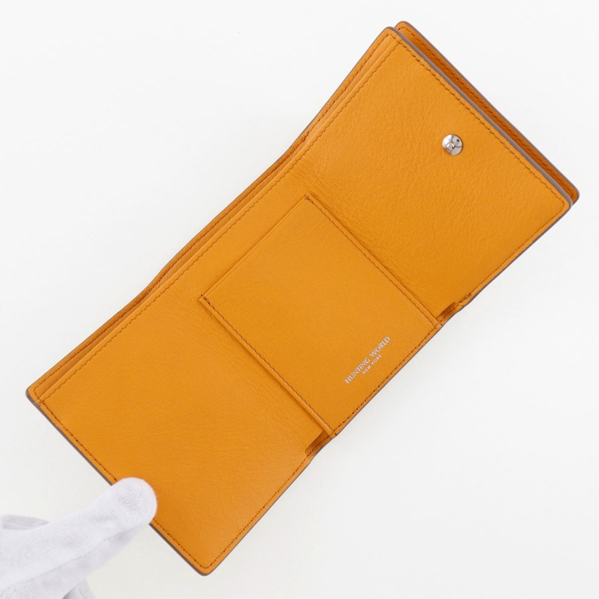 Hunting World Brown Orange Leather Wallet (Tri-Fold) (Pre-Owned)