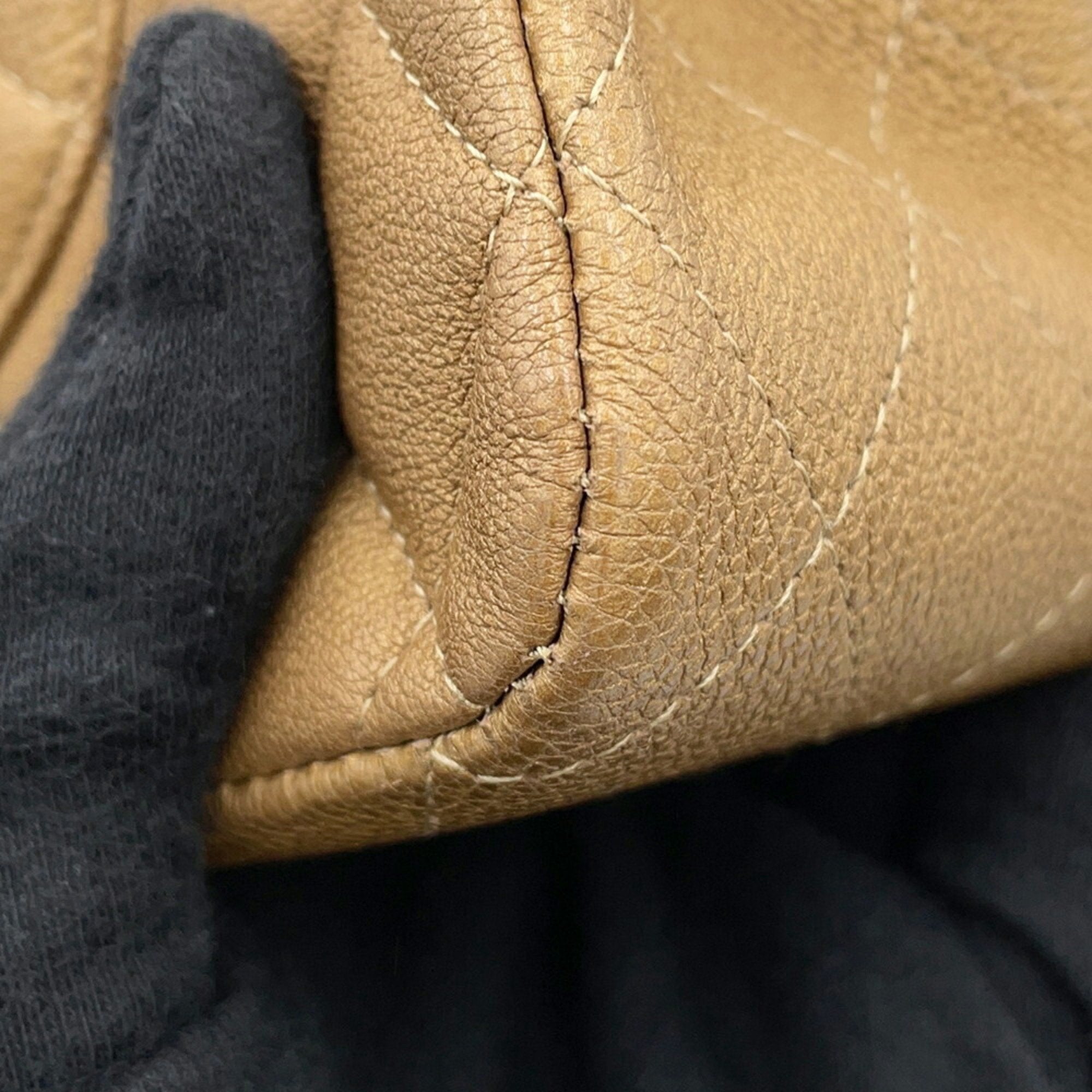 Chanel Matelasse Gold Grained Calfskin Shoulder Bag (Pre-Owned)