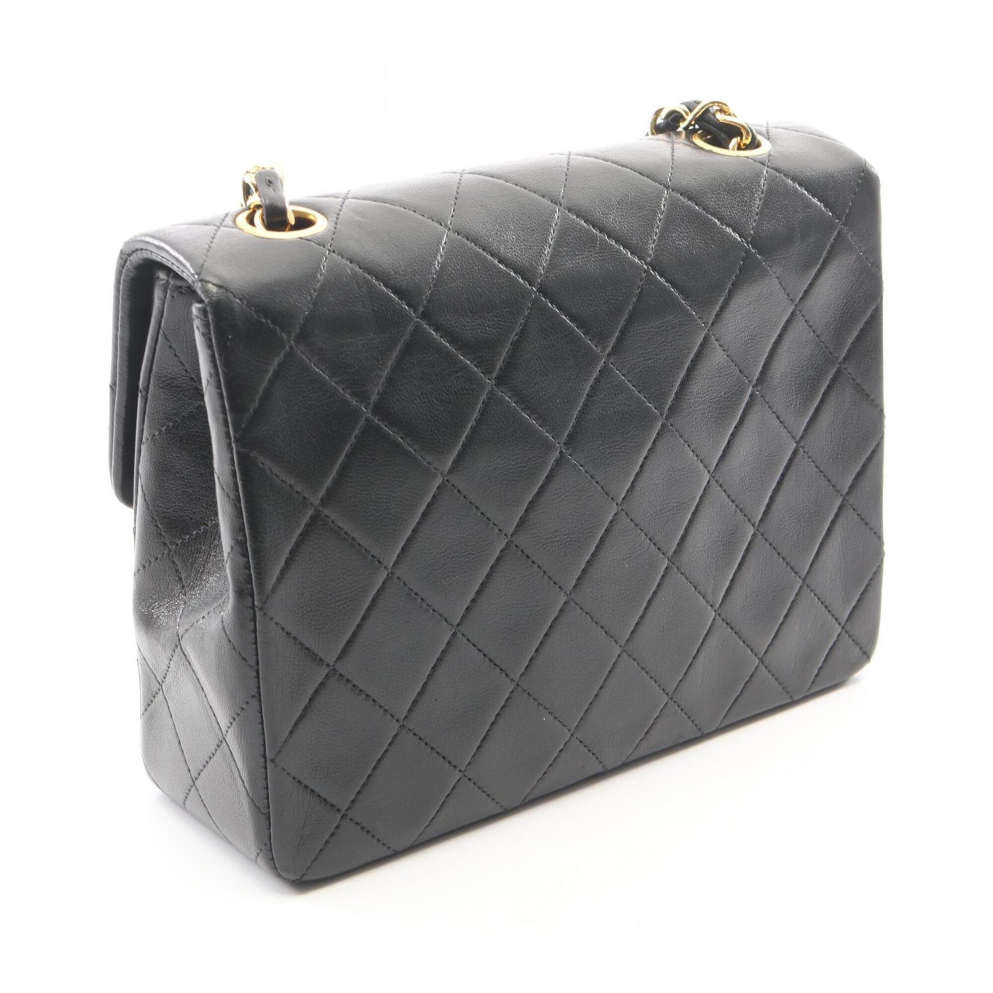Chanel Black Leather Handbag Shoulder Bag (Pre-Owned)