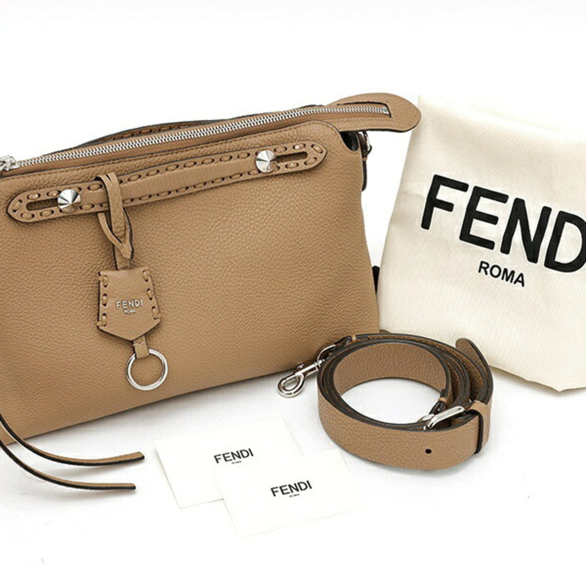 Fendi Beige Leather Shoulder Bag (Pre-Owned)