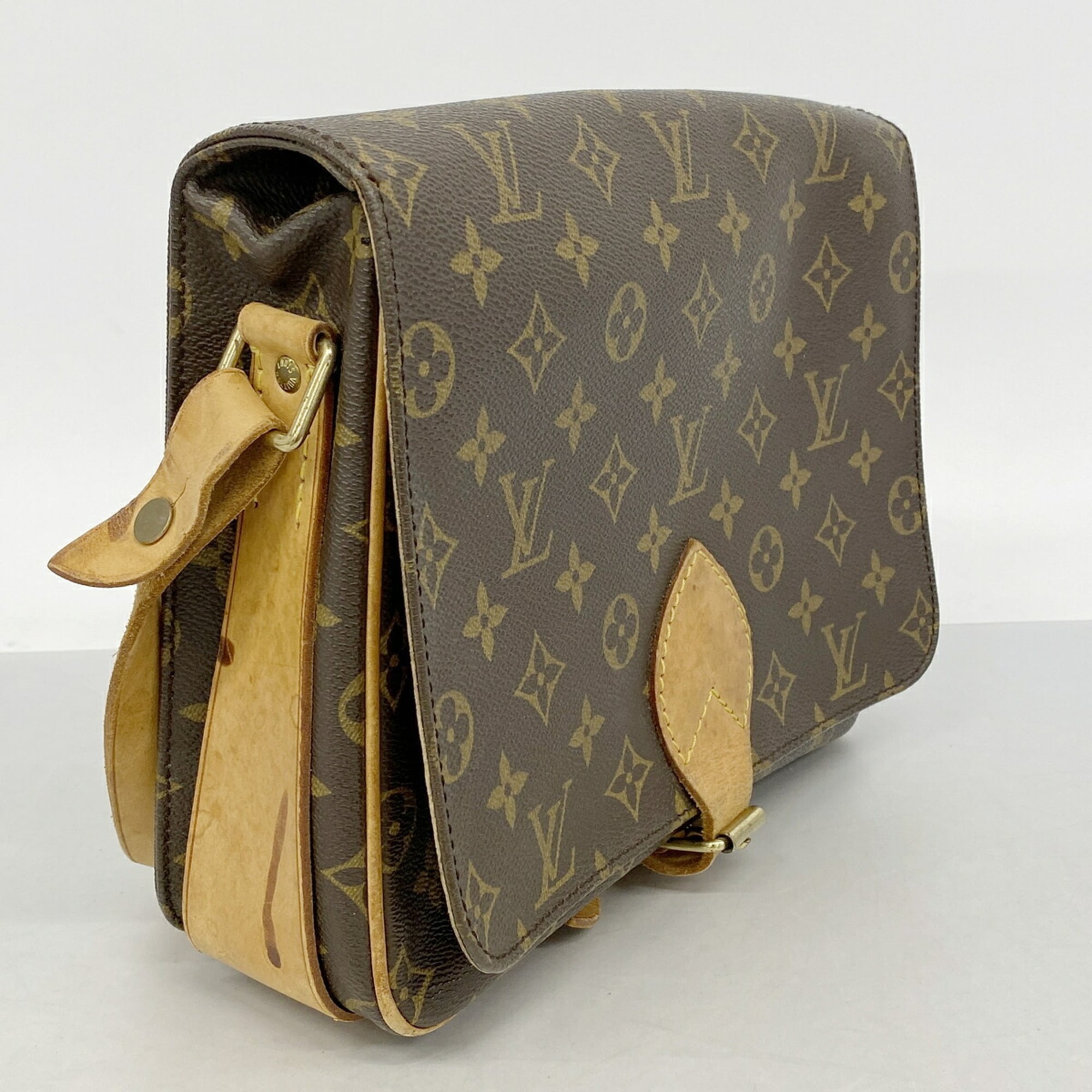 Louis Vuitton Brown Shoulder Bag (Pre-Owned)
