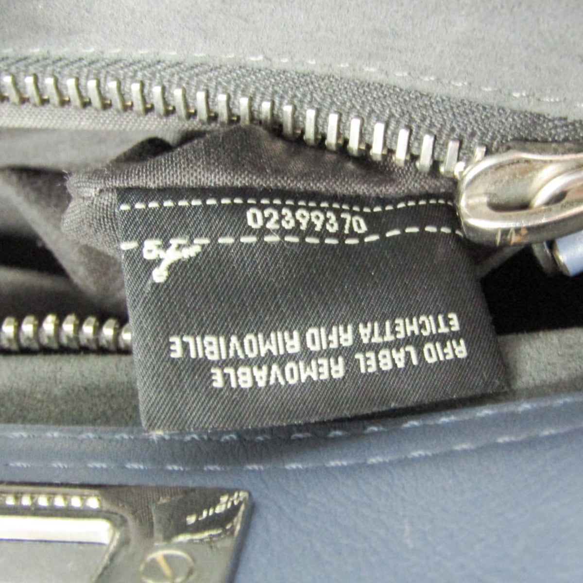 Fendi Peekaboo Blue Leather Handbag Shoulder Bag (Pre-Owned)