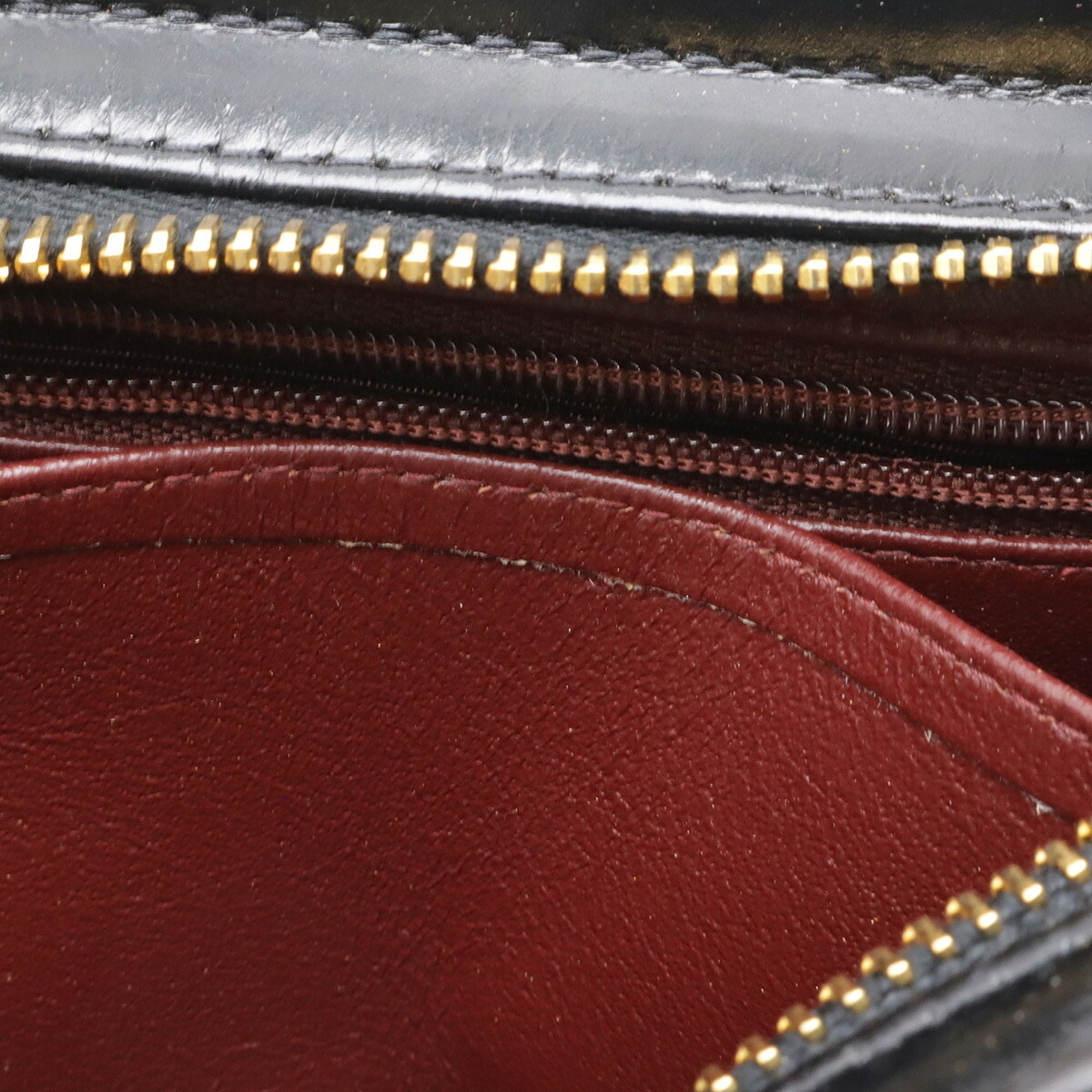 Chanel Black Leather Clutch Bag (Pre-Owned)