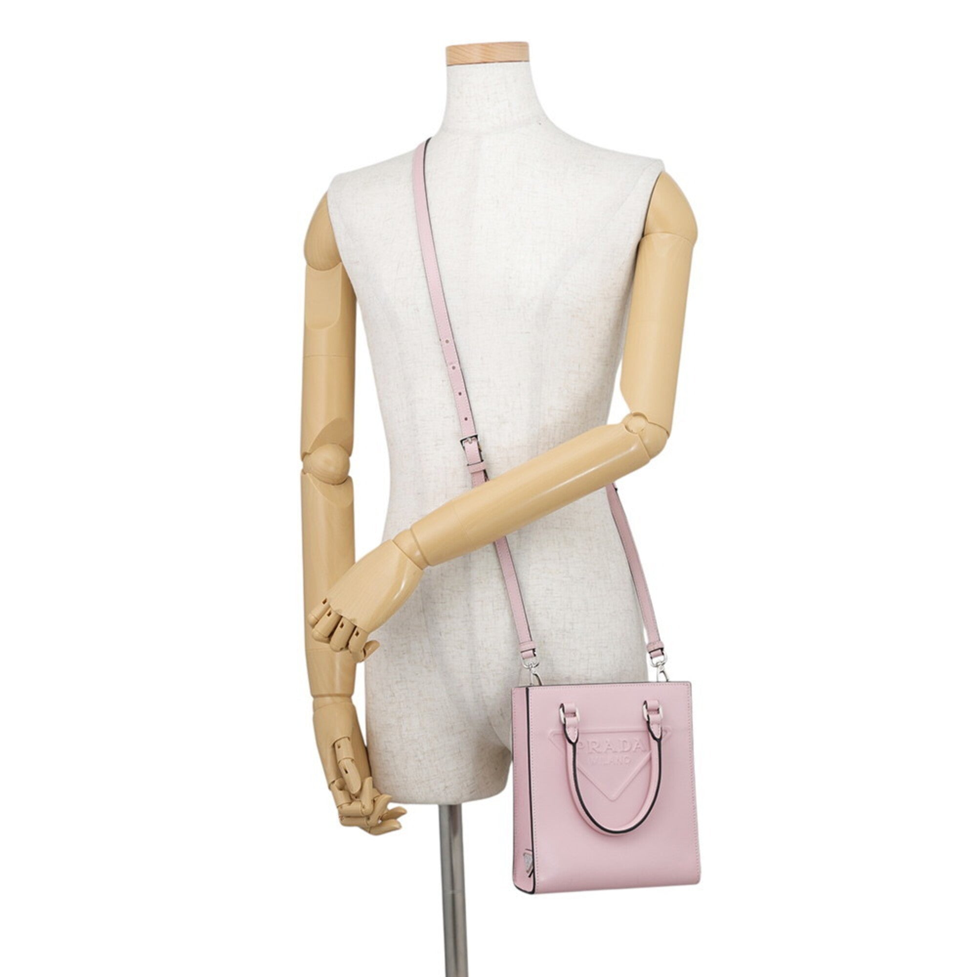 Prada Pink Leather Handbag (Pre-Owned)