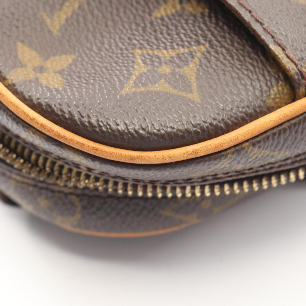 Louis Vuitton Brown Monogram Monogram Leather Fanny Pack Sling Bag (Pre-Owned)