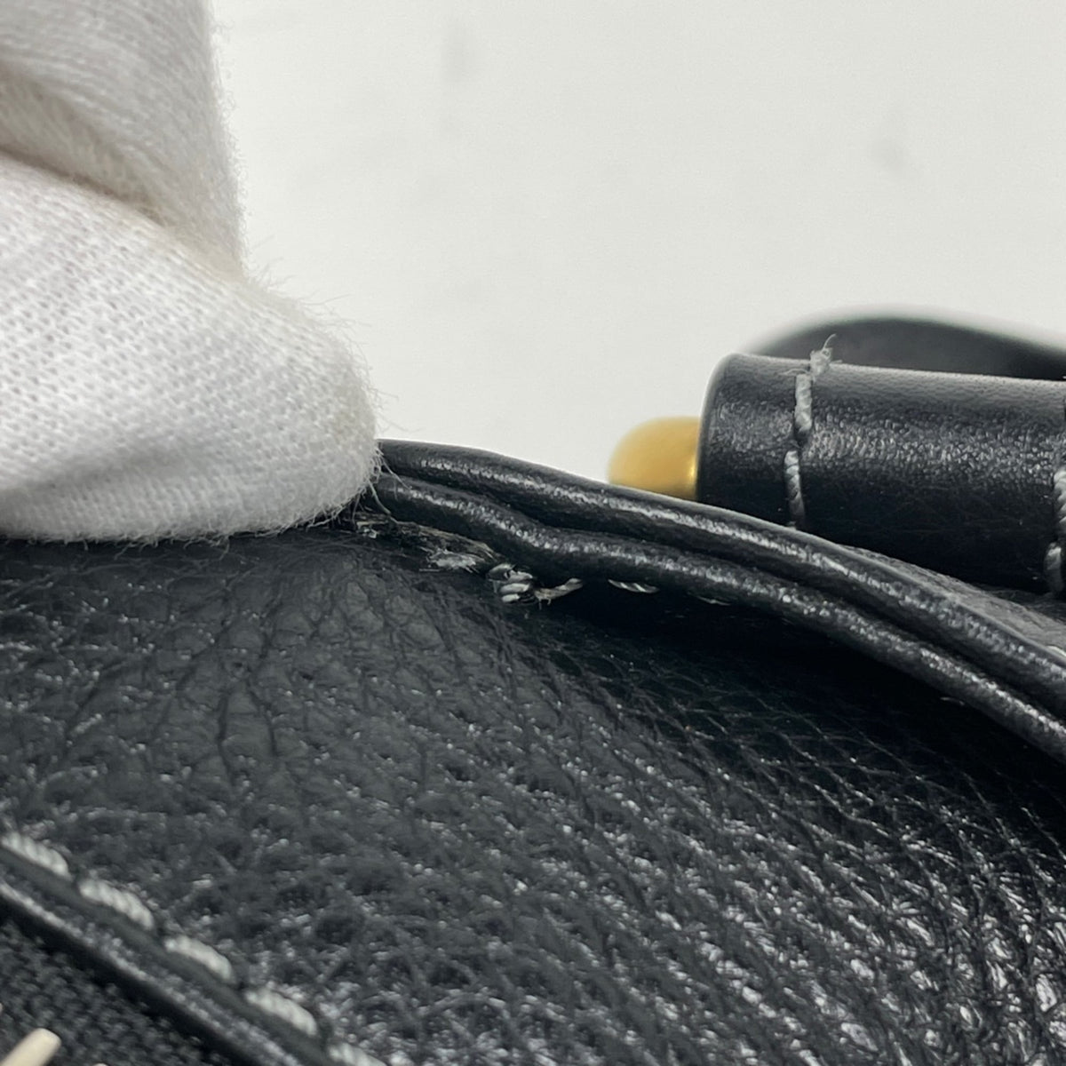 Chloé Black Leather Handbag (Pre-Owned)