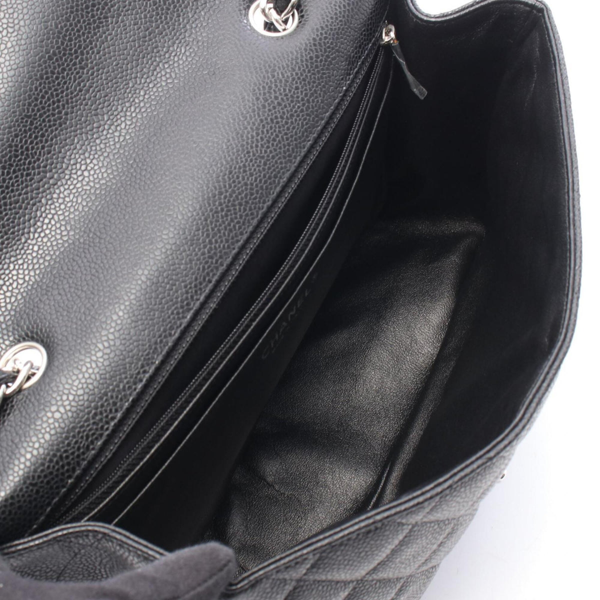 Chanel Black Grained Calfskin Handbag Shoulder Bag (Pre-Owned)