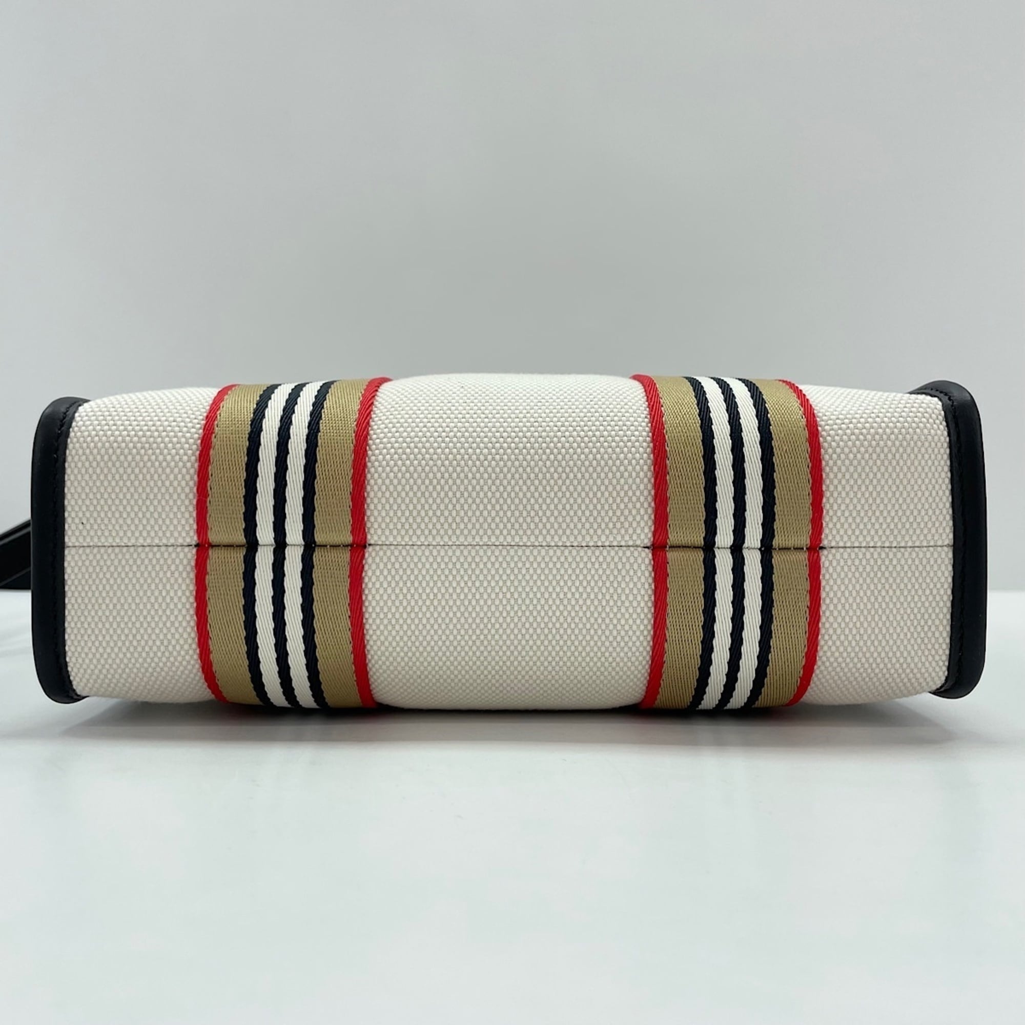Burberry Multi-Color Canvas Tote Bag (Pre-Owned)