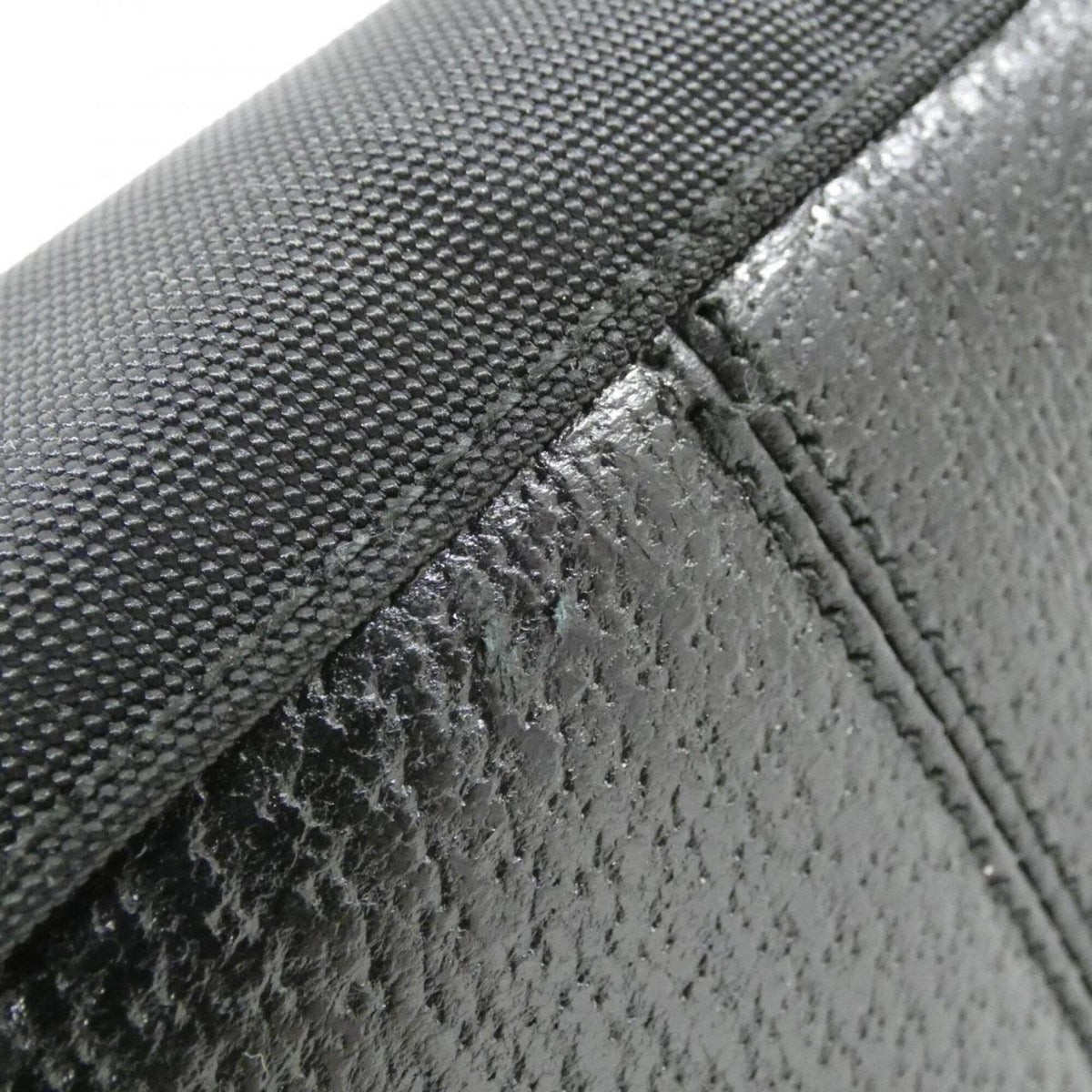Gucci Black Nylon Shoulder Bag (Pre-Owned)