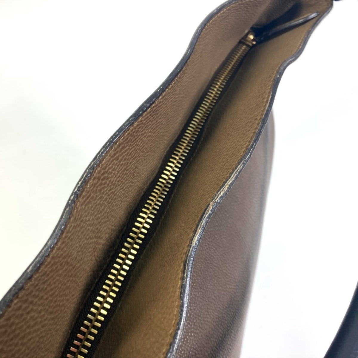 Celine Brown Leather Shoulder Bag (Pre-Owned)