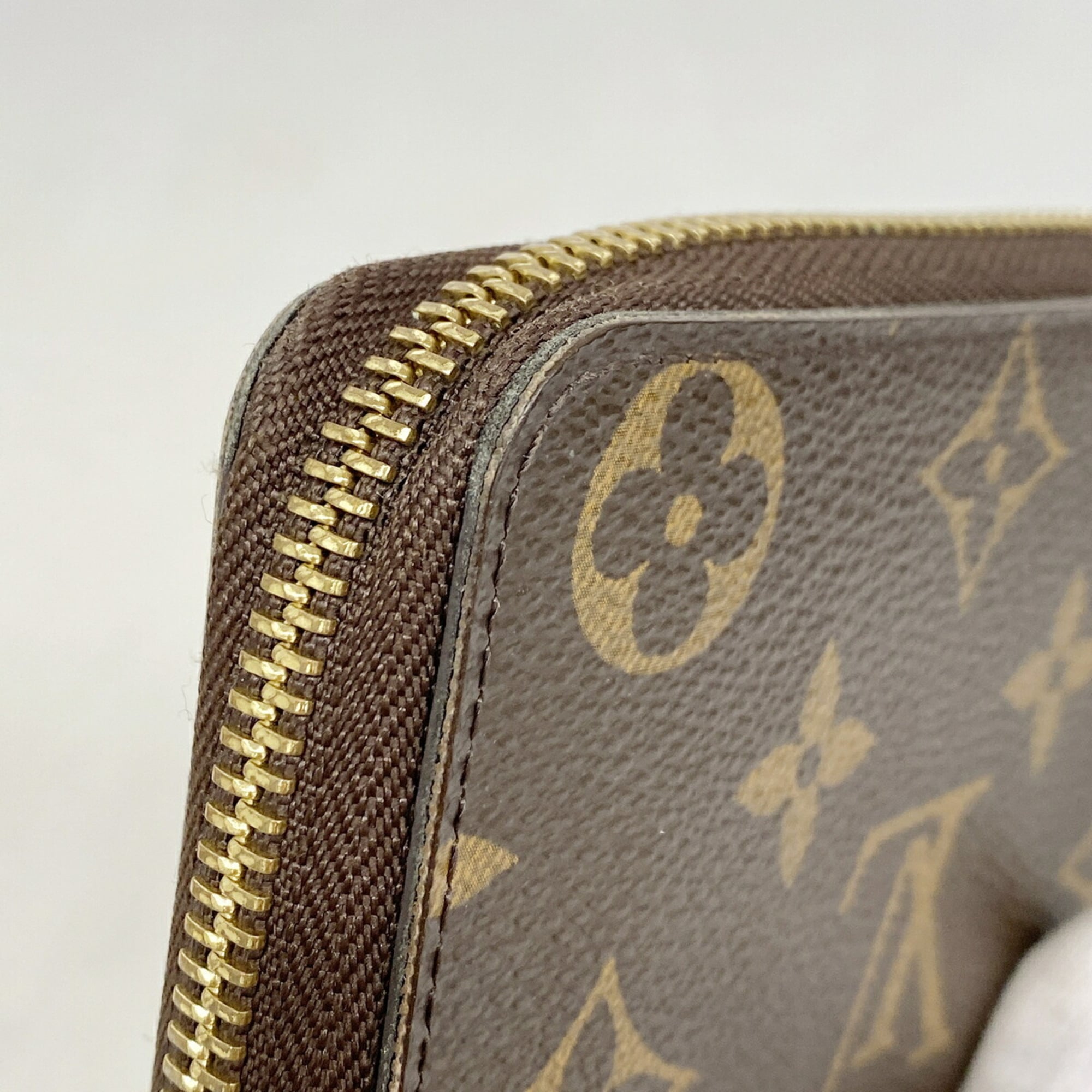 Louis Vuitton Fuchsia Long Wallet (Bi-Fold) (Pre-Owned)