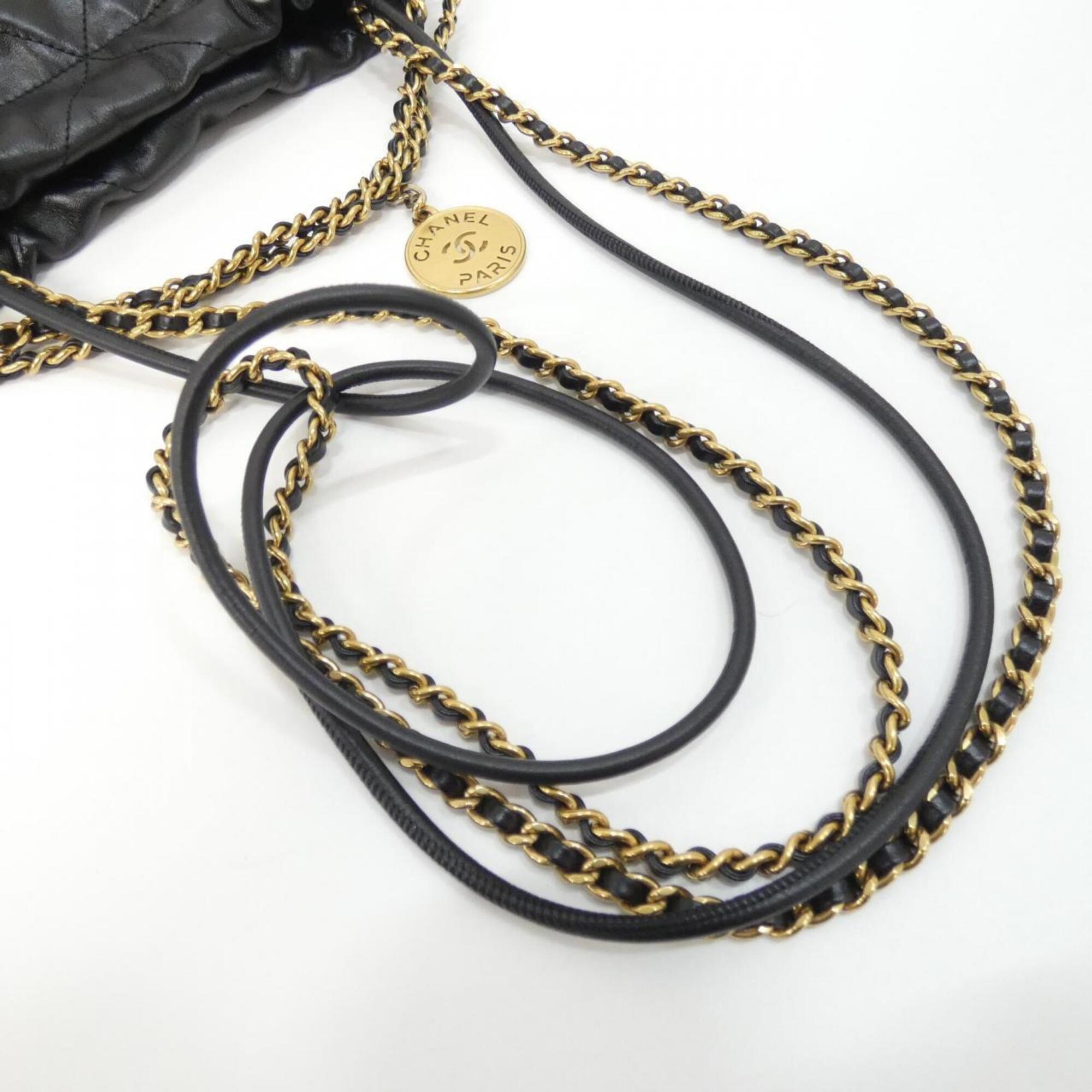 Chanel Black Leather Handbag (Pre-Owned)