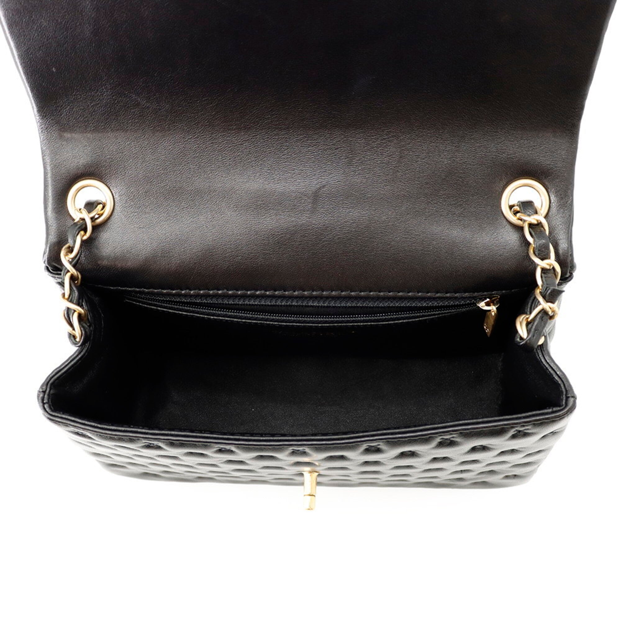 Chanel Black Leather Handbag Shoulder Bag (Pre-Owned)