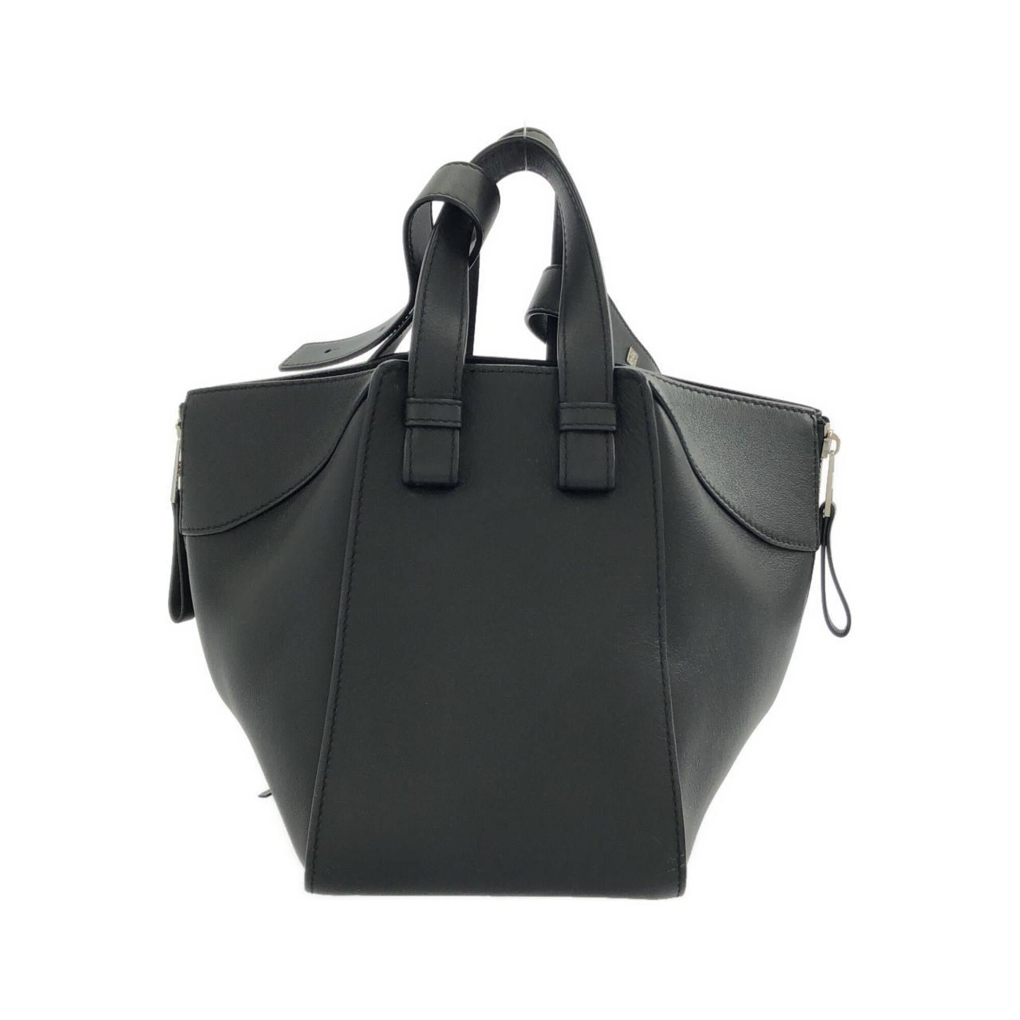Loewe Black Leather Shoulder Bag (Pre-Owned)