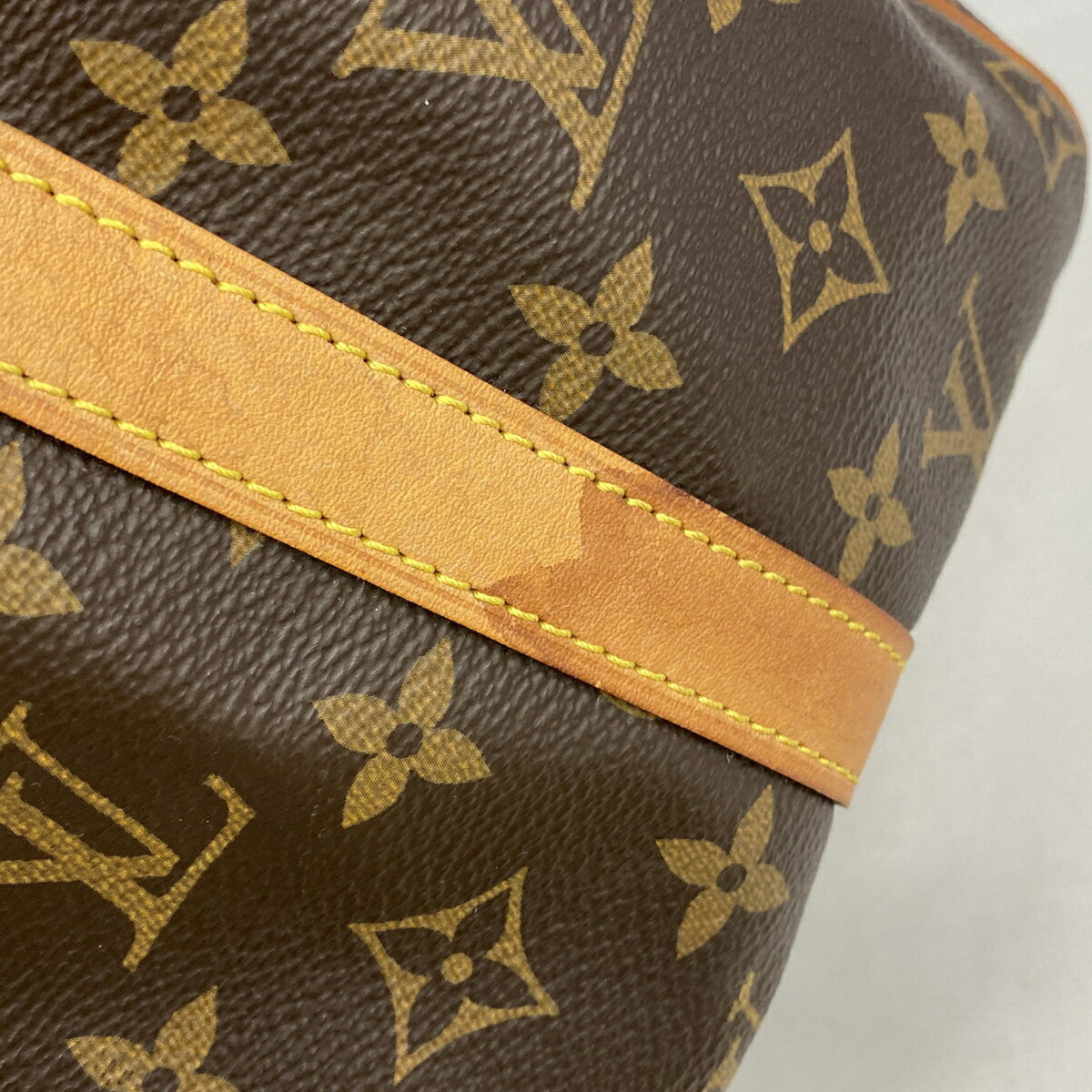Louis Vuitton Brown Handbag (Pre-Owned)