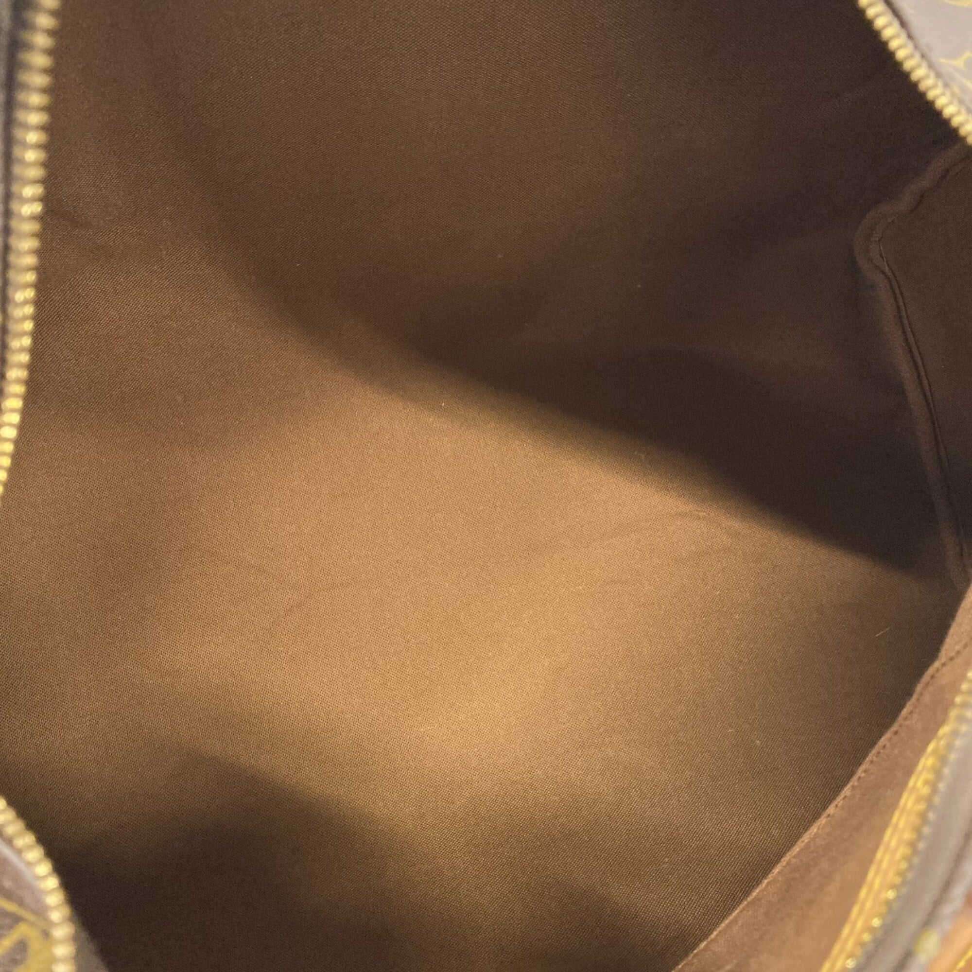 Louis Vuitton Brown Handbag (Pre-Owned)