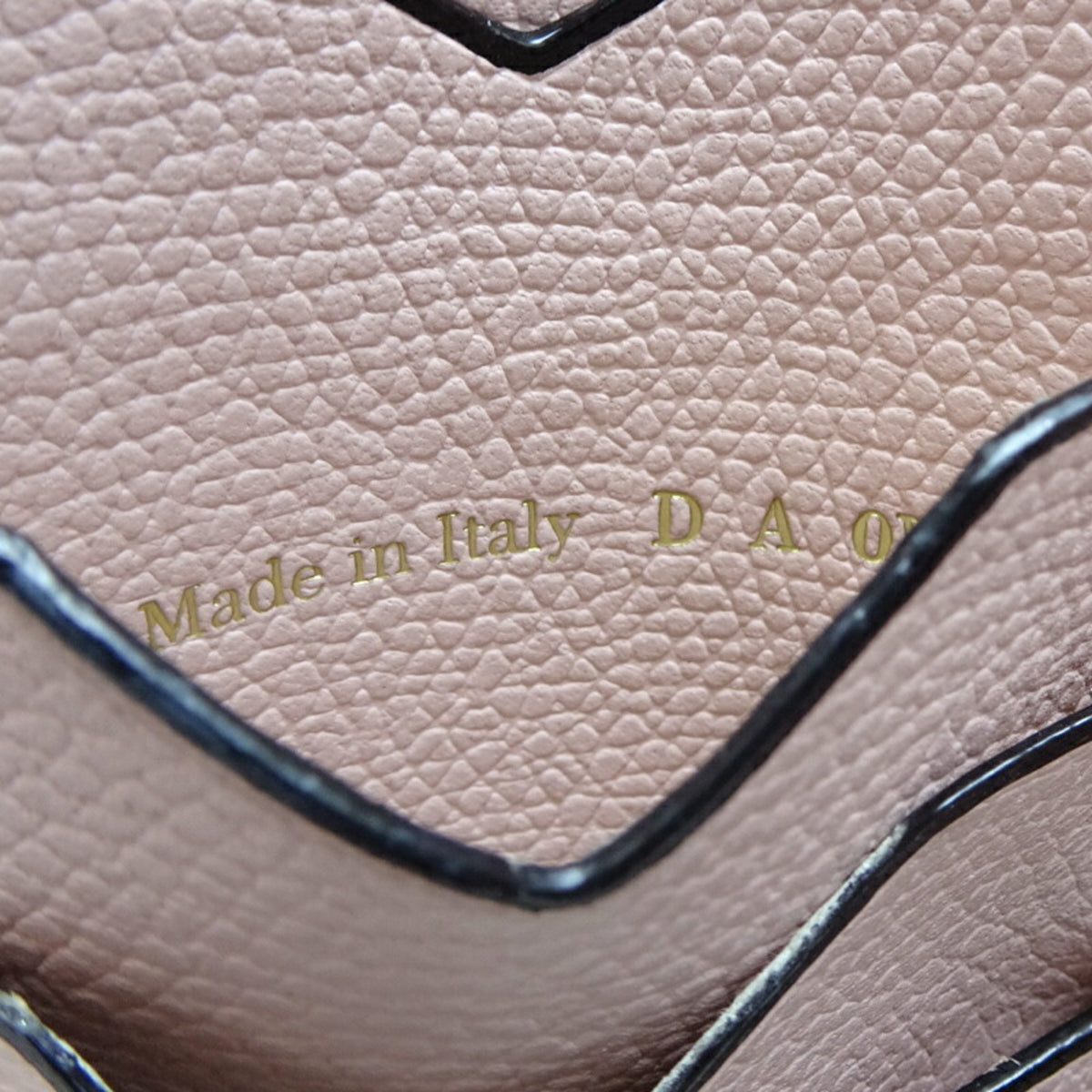 Valextra Pink Leather Wallet (Bi-Fold) (Pre-Owned)