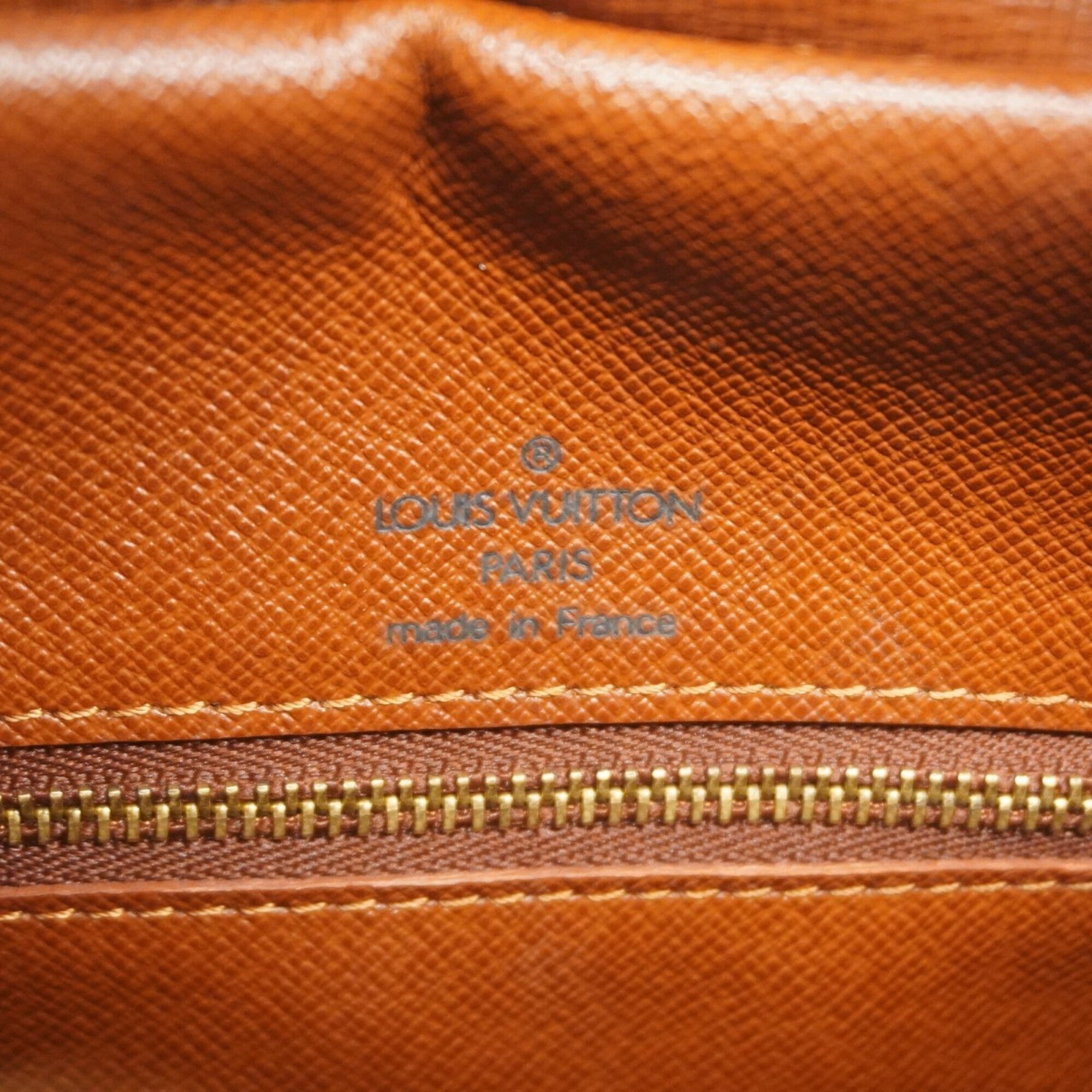 Louis Vuitton Brown Shoulder Bag (Pre-Owned)