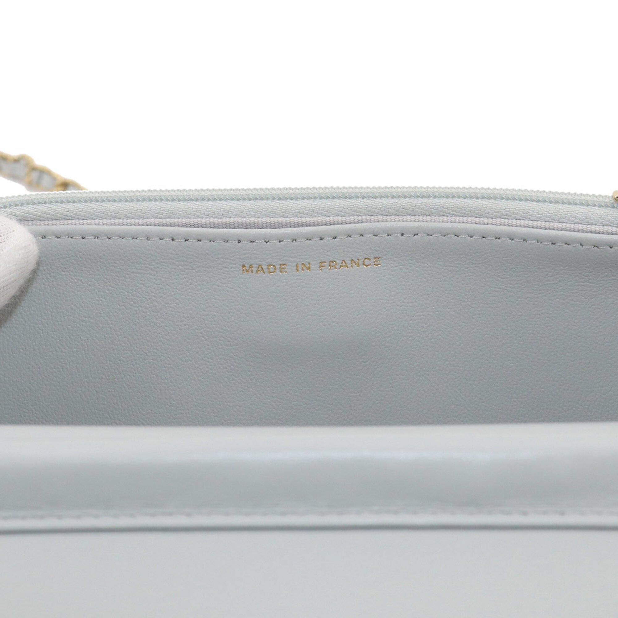 Chanel Light Gray Leather Chain/Shoulder Wallet (Pre-Owned)