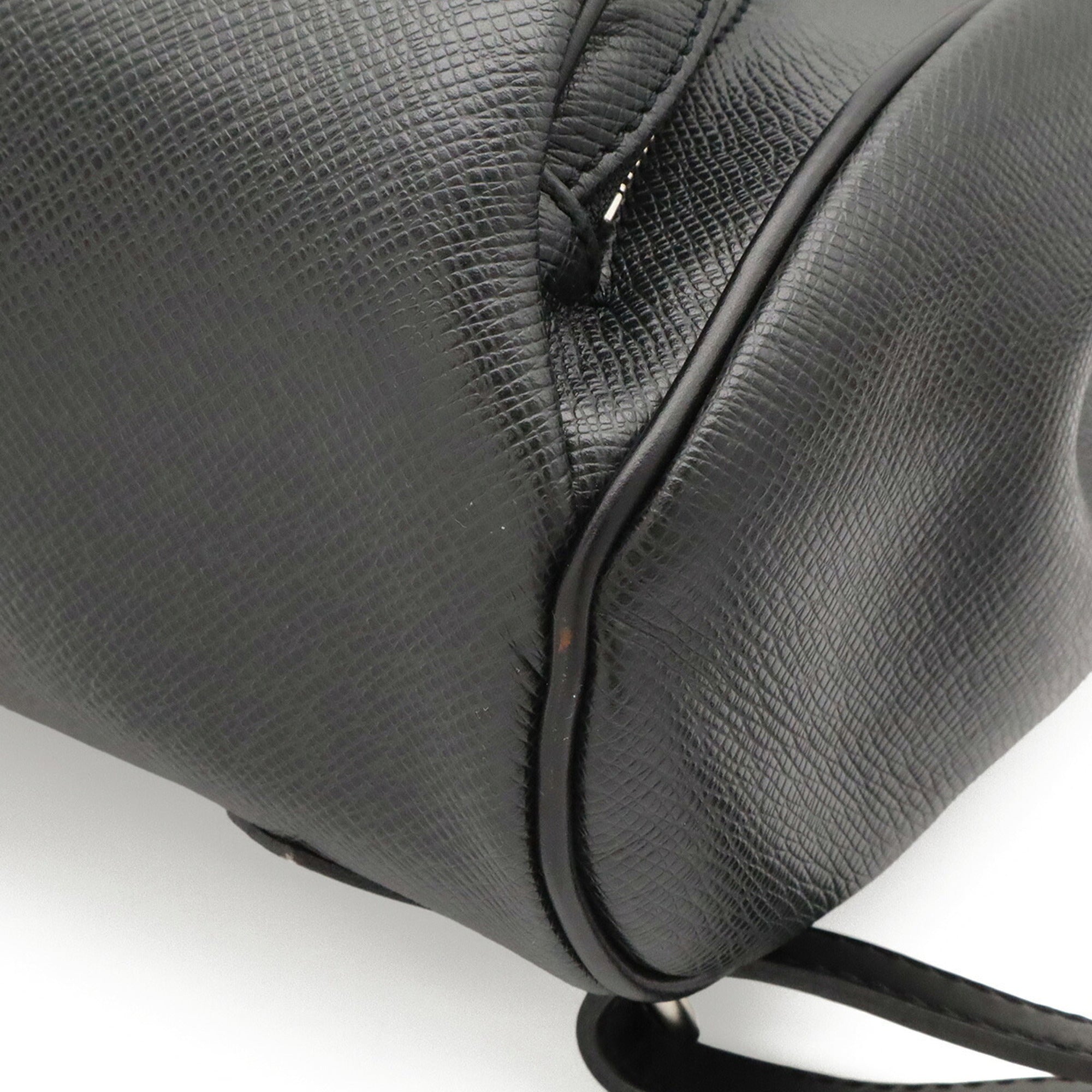 Louis Vuitton Ardoise Black Taiga Leather Leather Backpack (Pre-Owned)