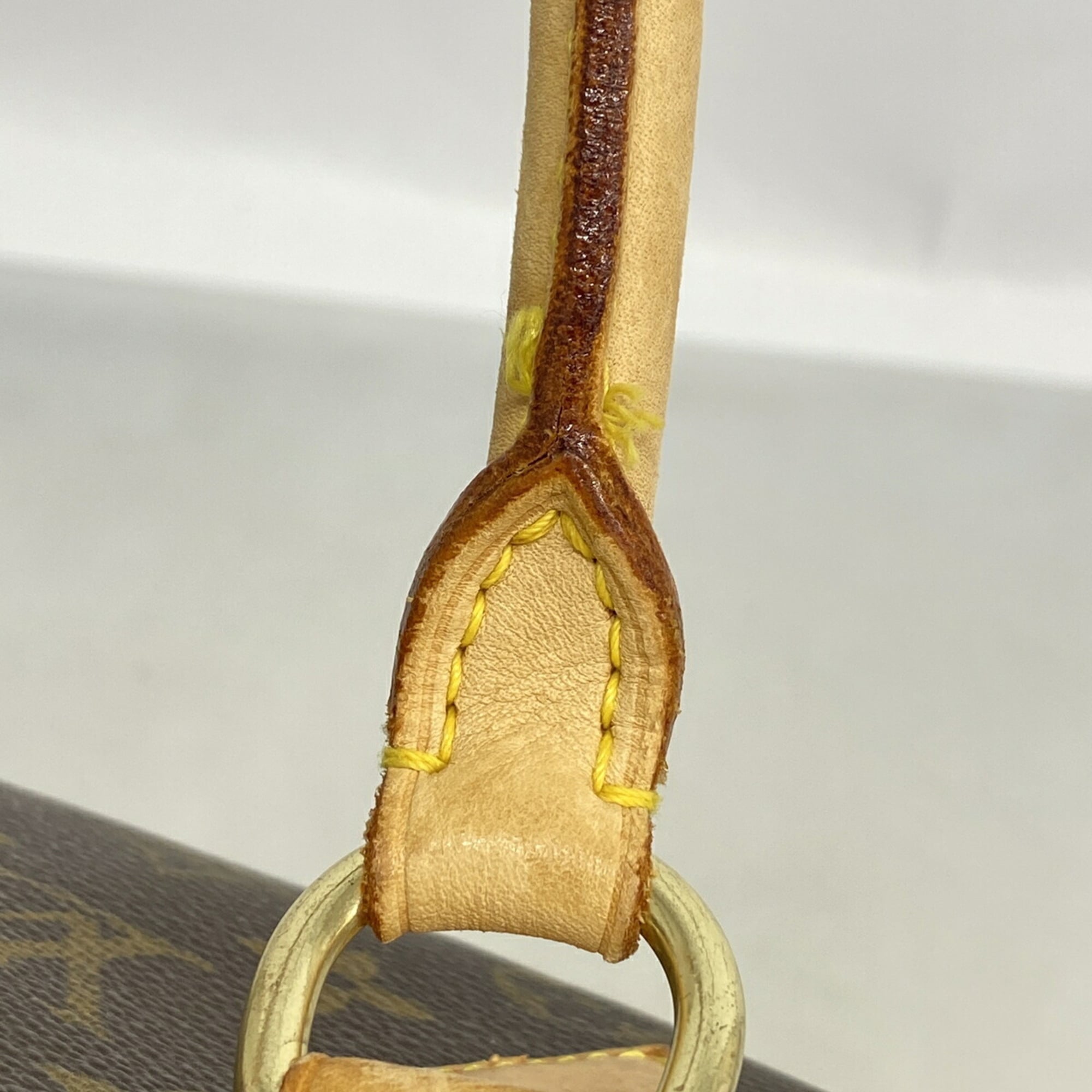 Louis Vuitton Brown Handbag (Pre-Owned)