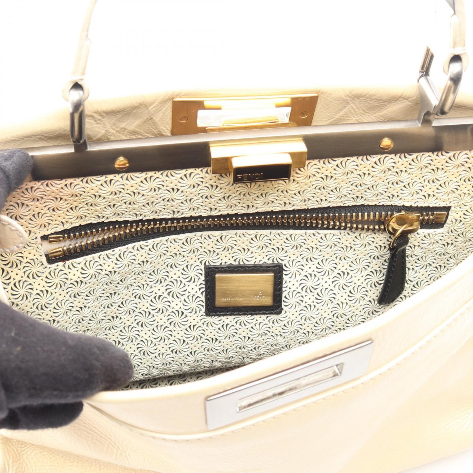 Fendi Ivory Patent Leather Handbag (Pre-Owned)