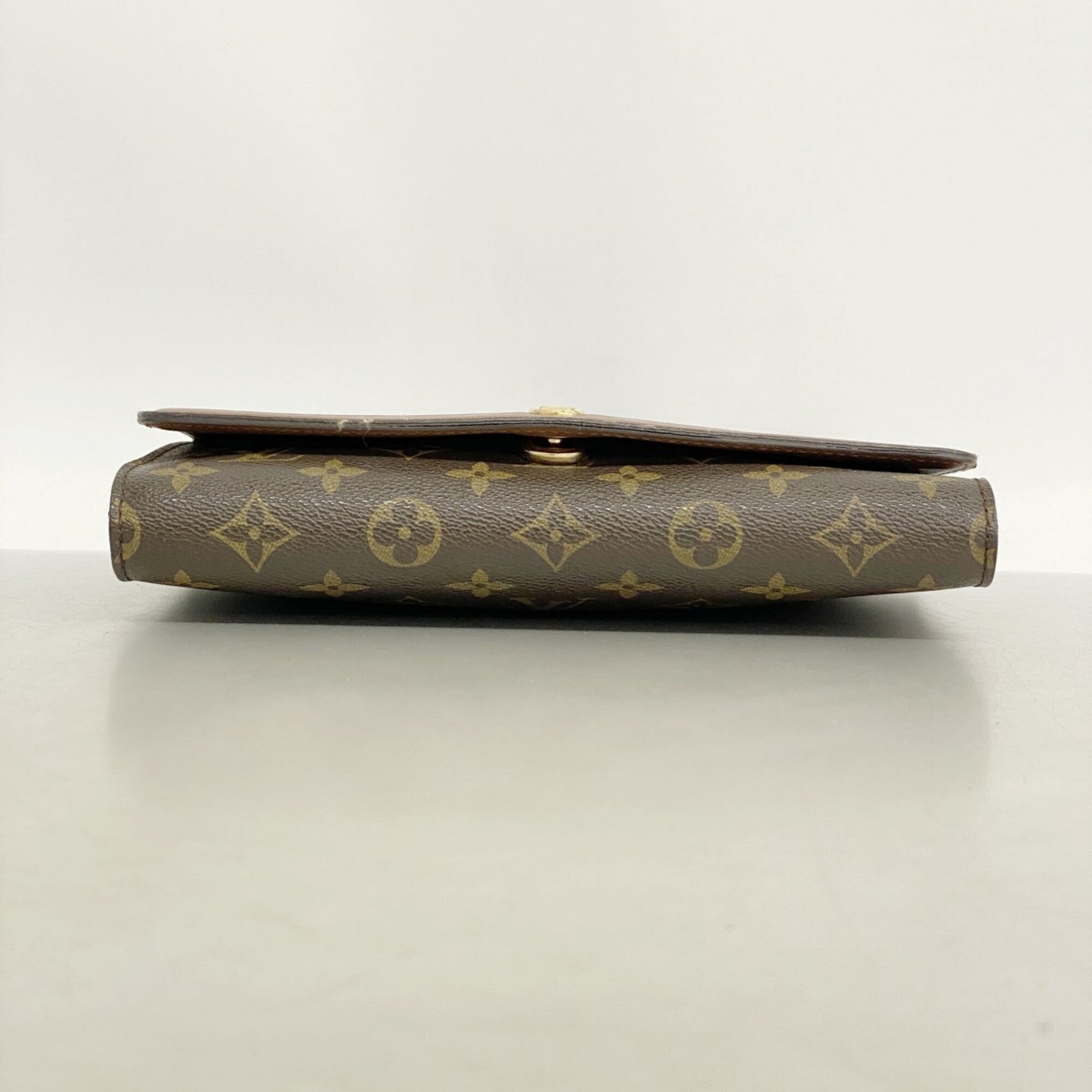 Louis Vuitton Brown Shoulder Bag (Pre-Owned)