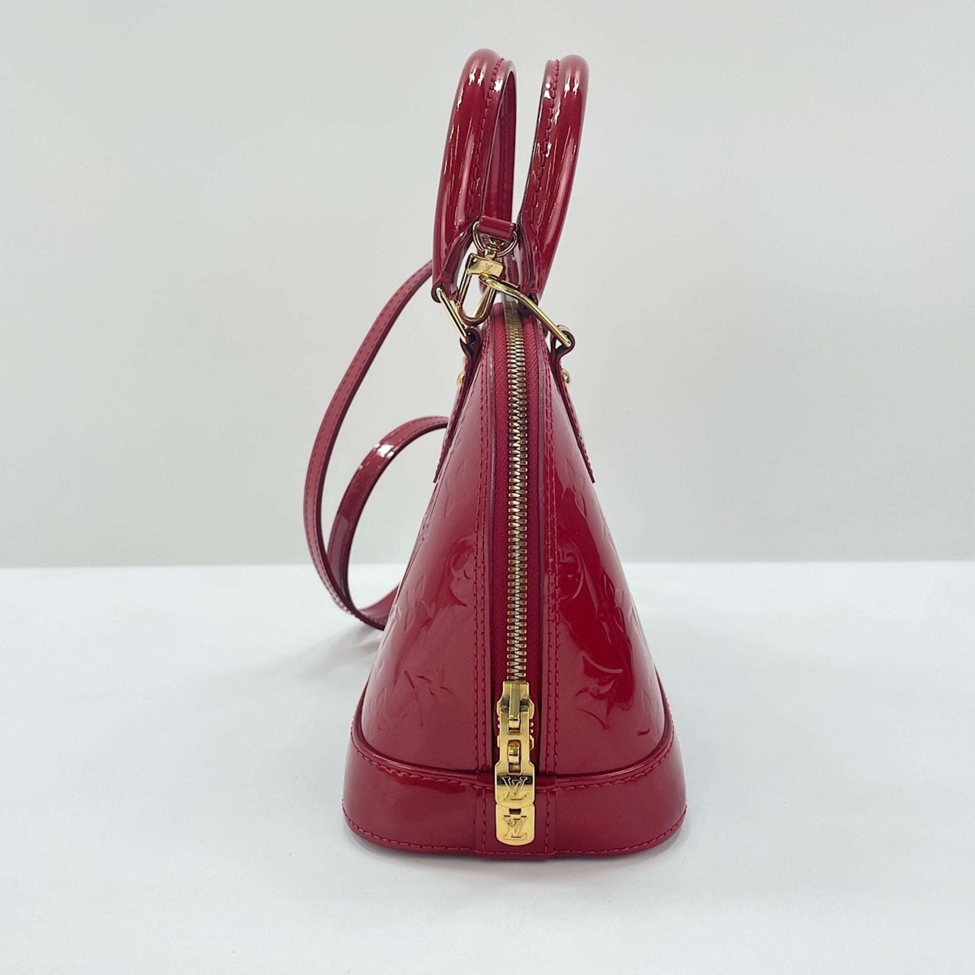 Louis Vuitton Red Color Handbag (Pre-Owned)